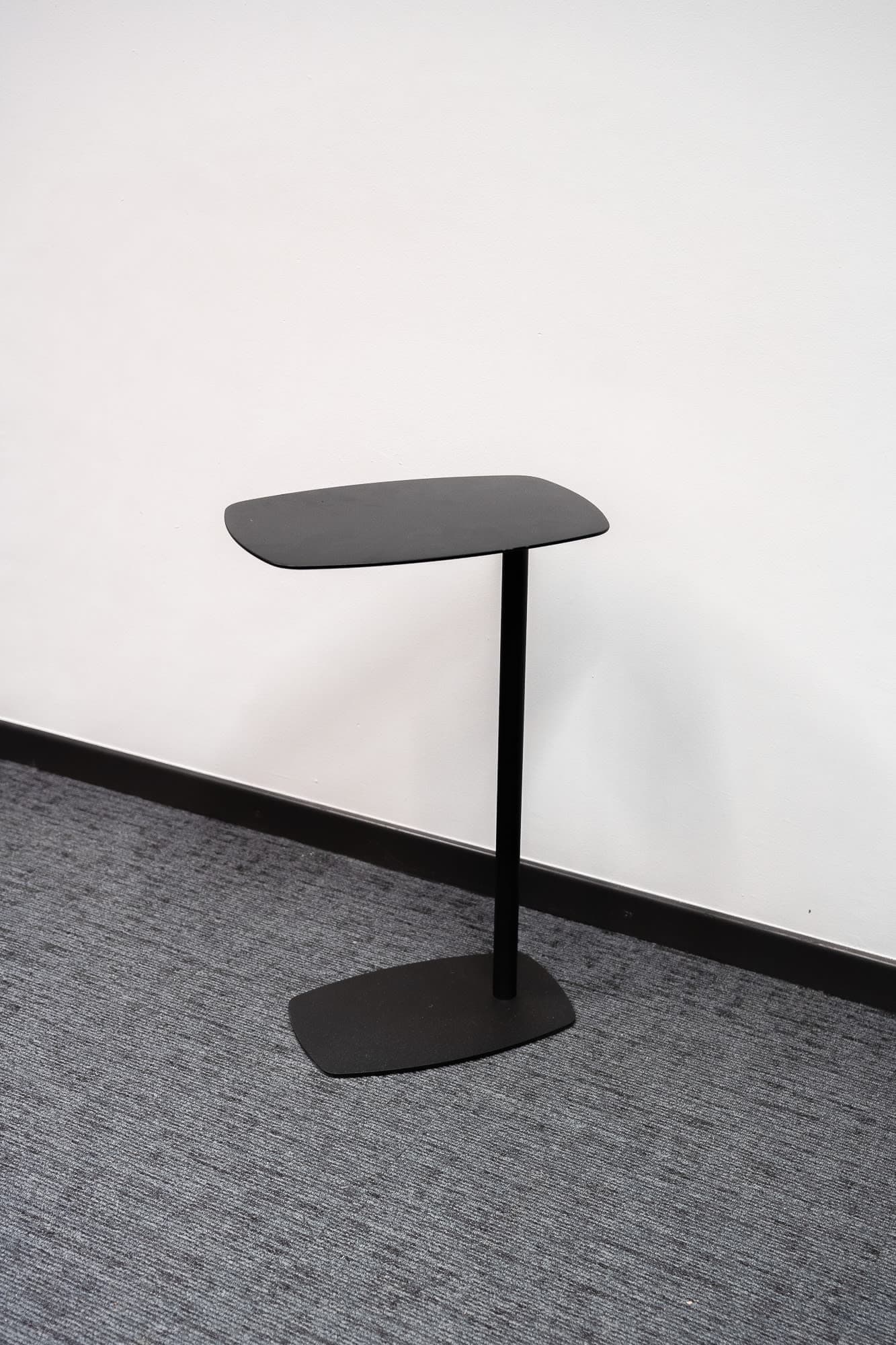 Zwarte bijzettafel-1