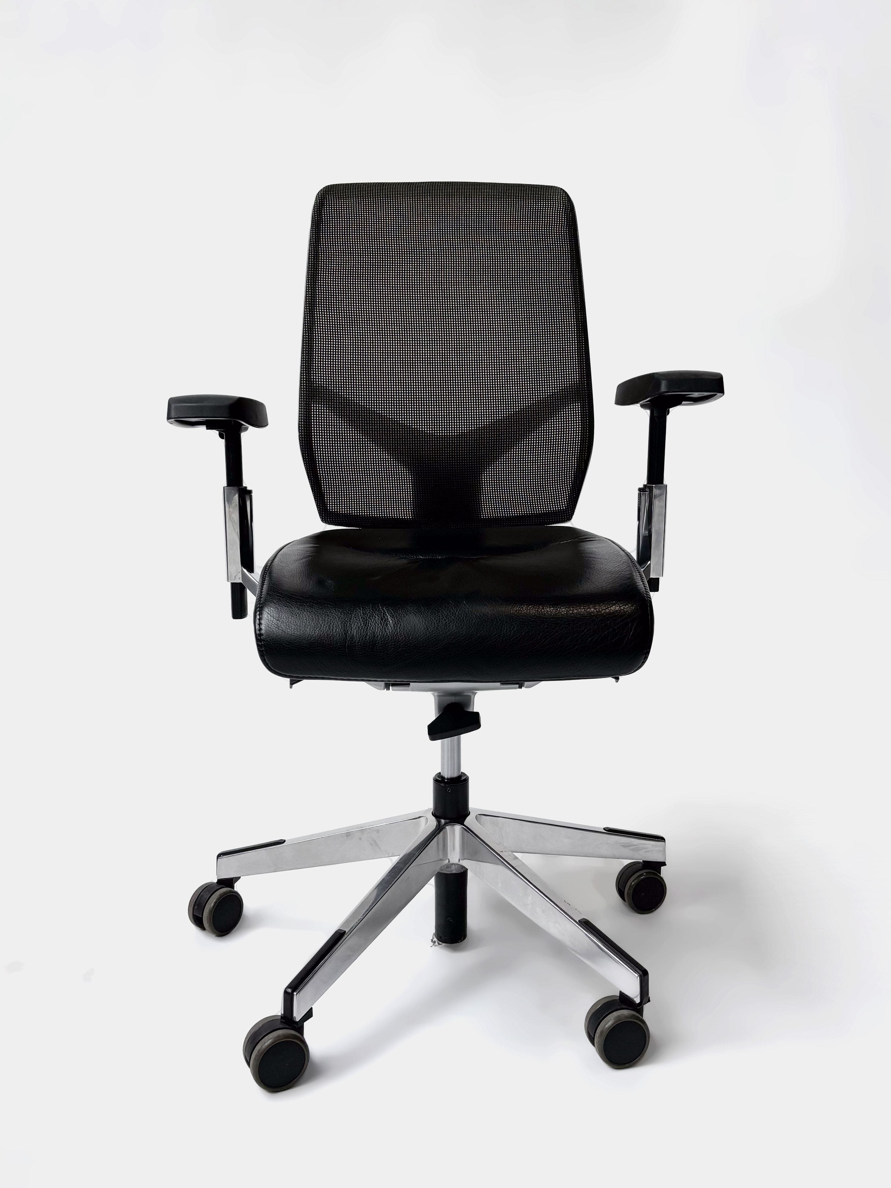 Giroflex grey mesh back with Black Leather seating Office Chair with metallic structure-0