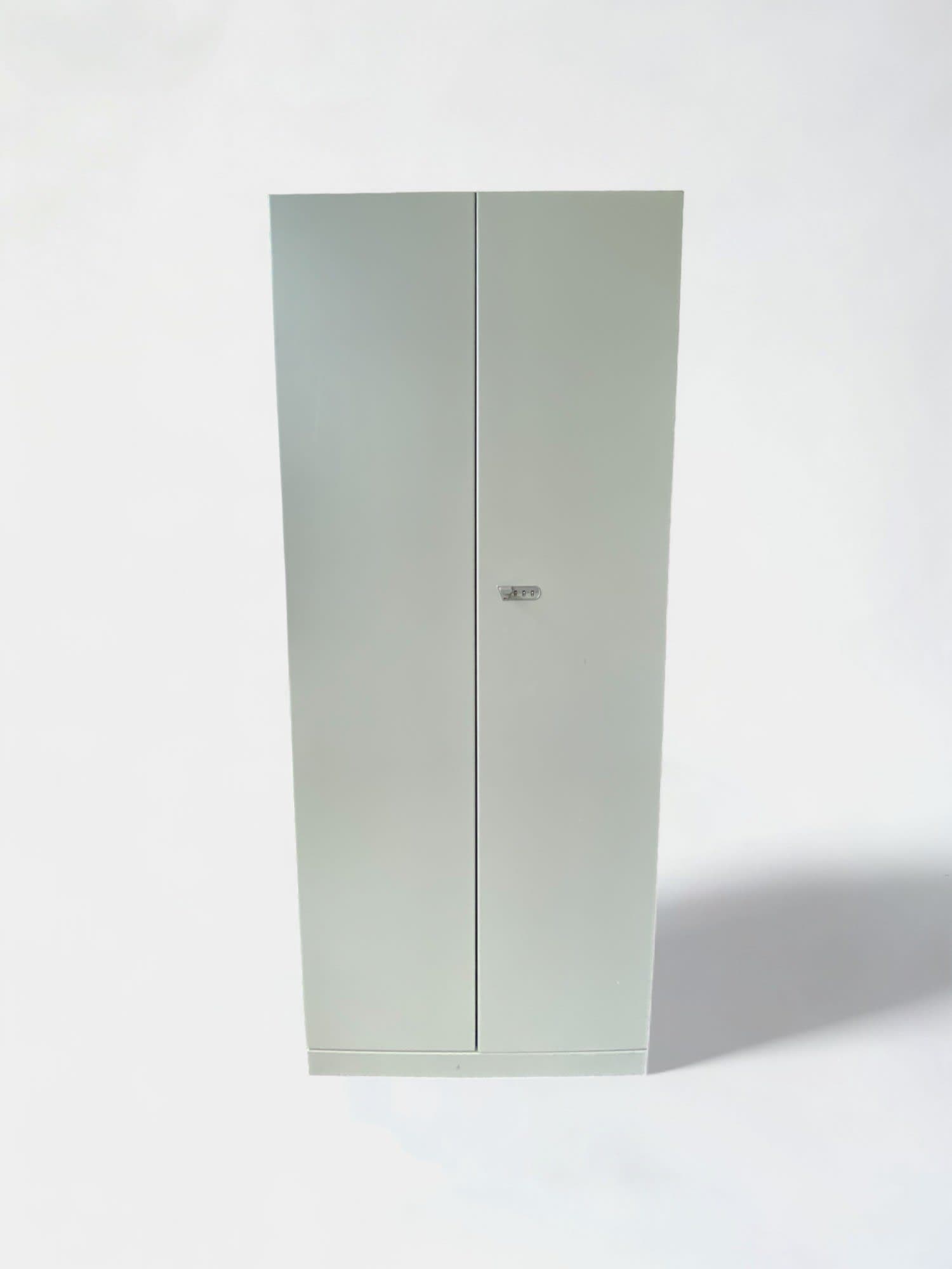 Armoire de rangement en métal blanc Bulo avec système de verrouillage-0
