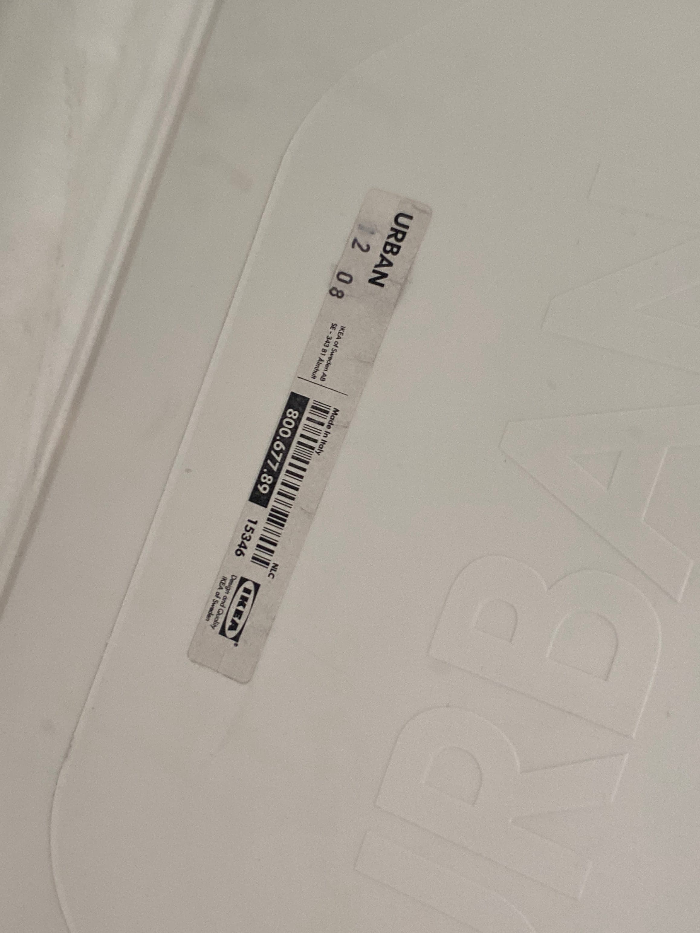 Ikea urban Plastic Stoel met Ergonomische Rugleuning en Geïntegreerde Handgreep-3