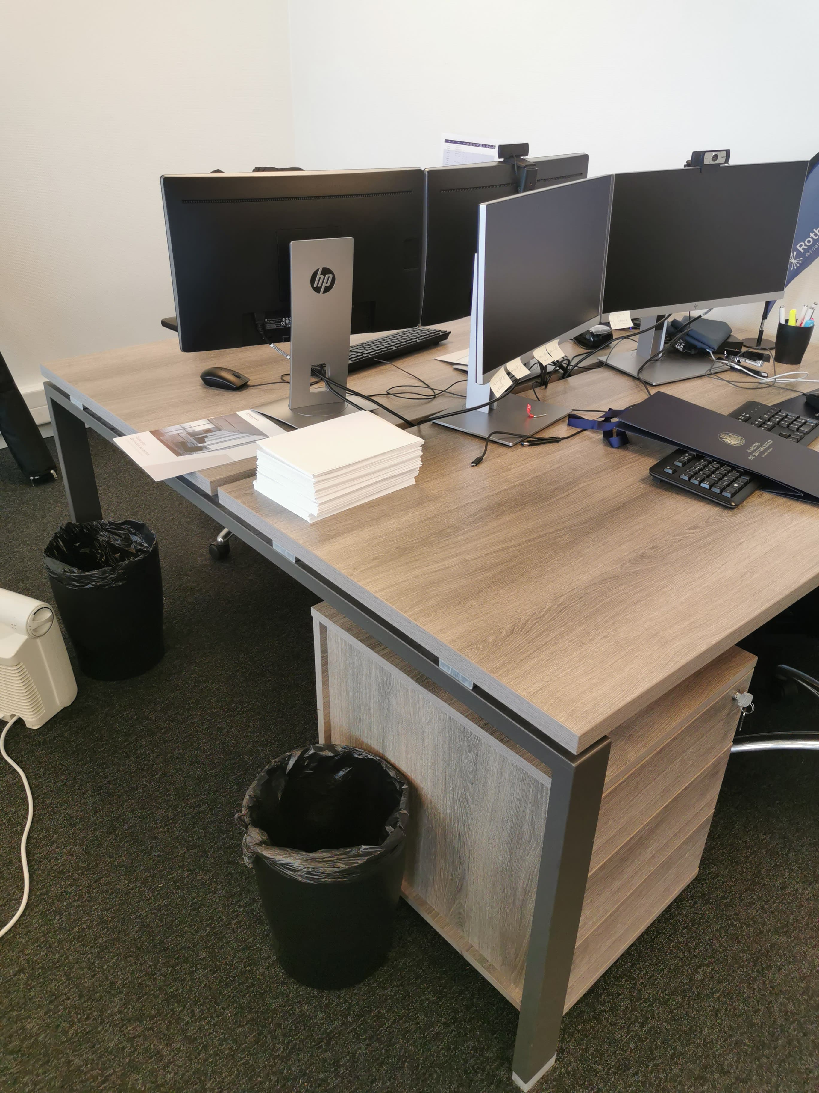 160x 160cm double duo desks