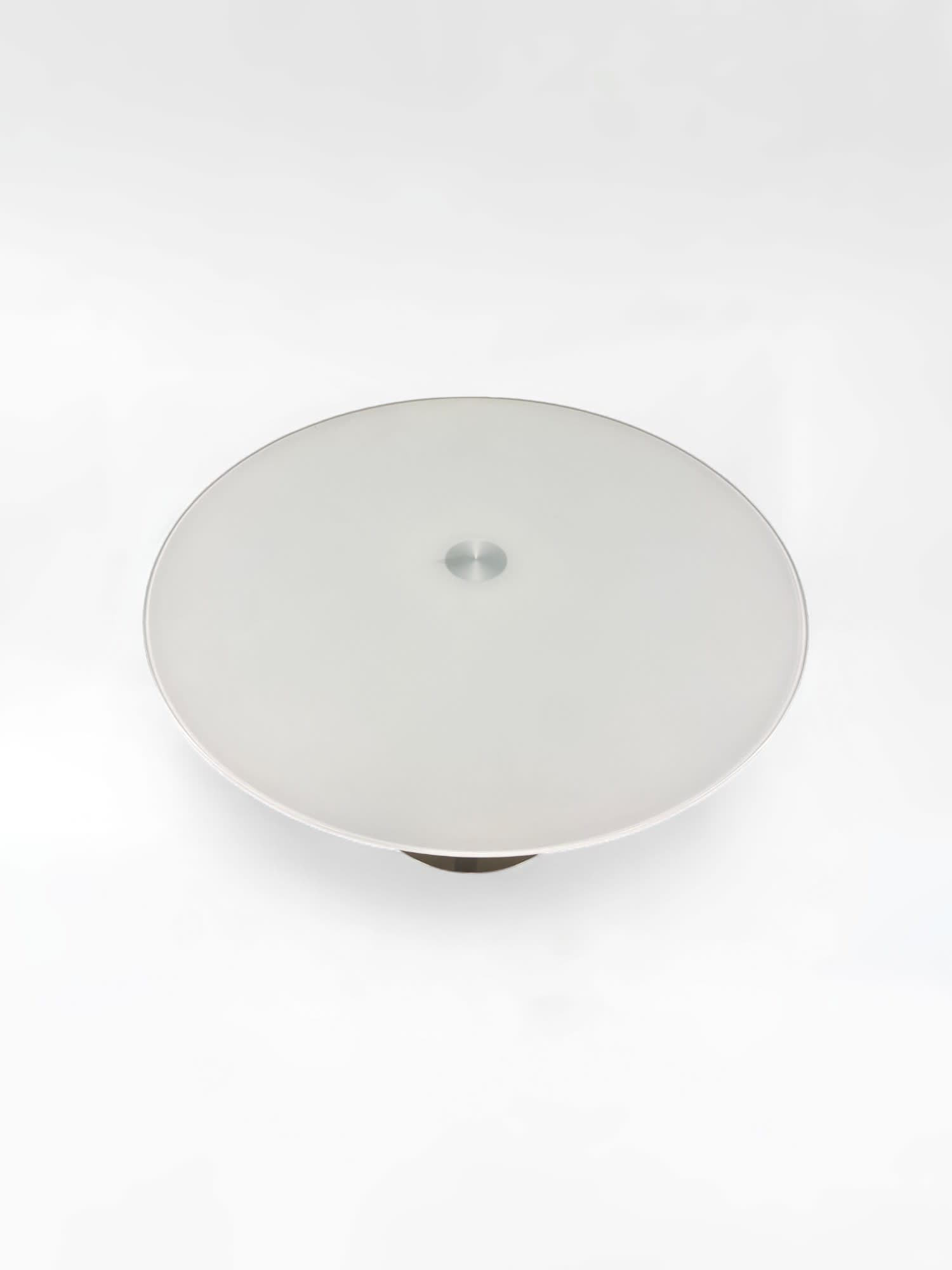 Table ronde en verre blanc de 120 cm avec base en métal-1