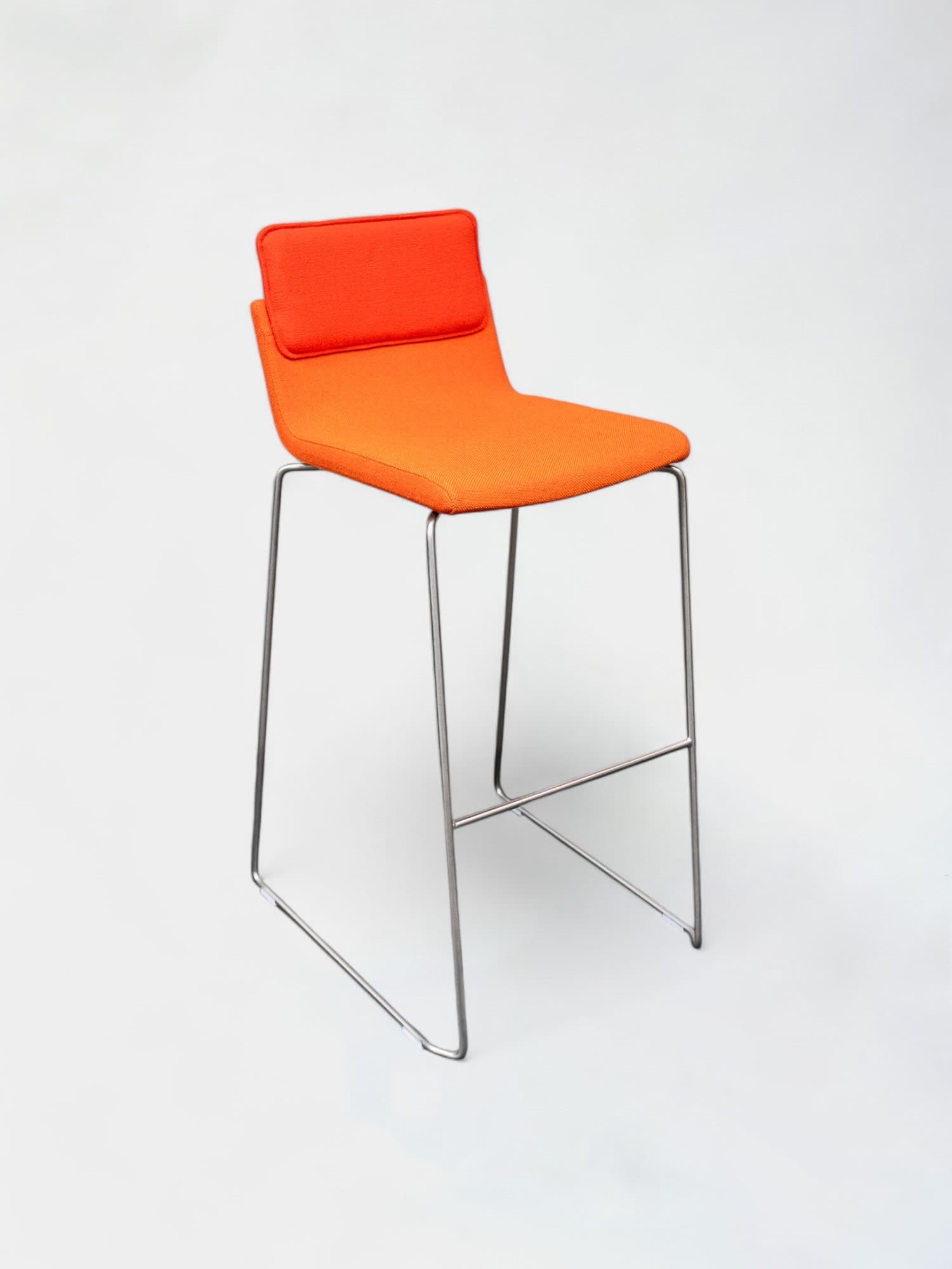 Tabouret haut en tissu orange Gispen-0