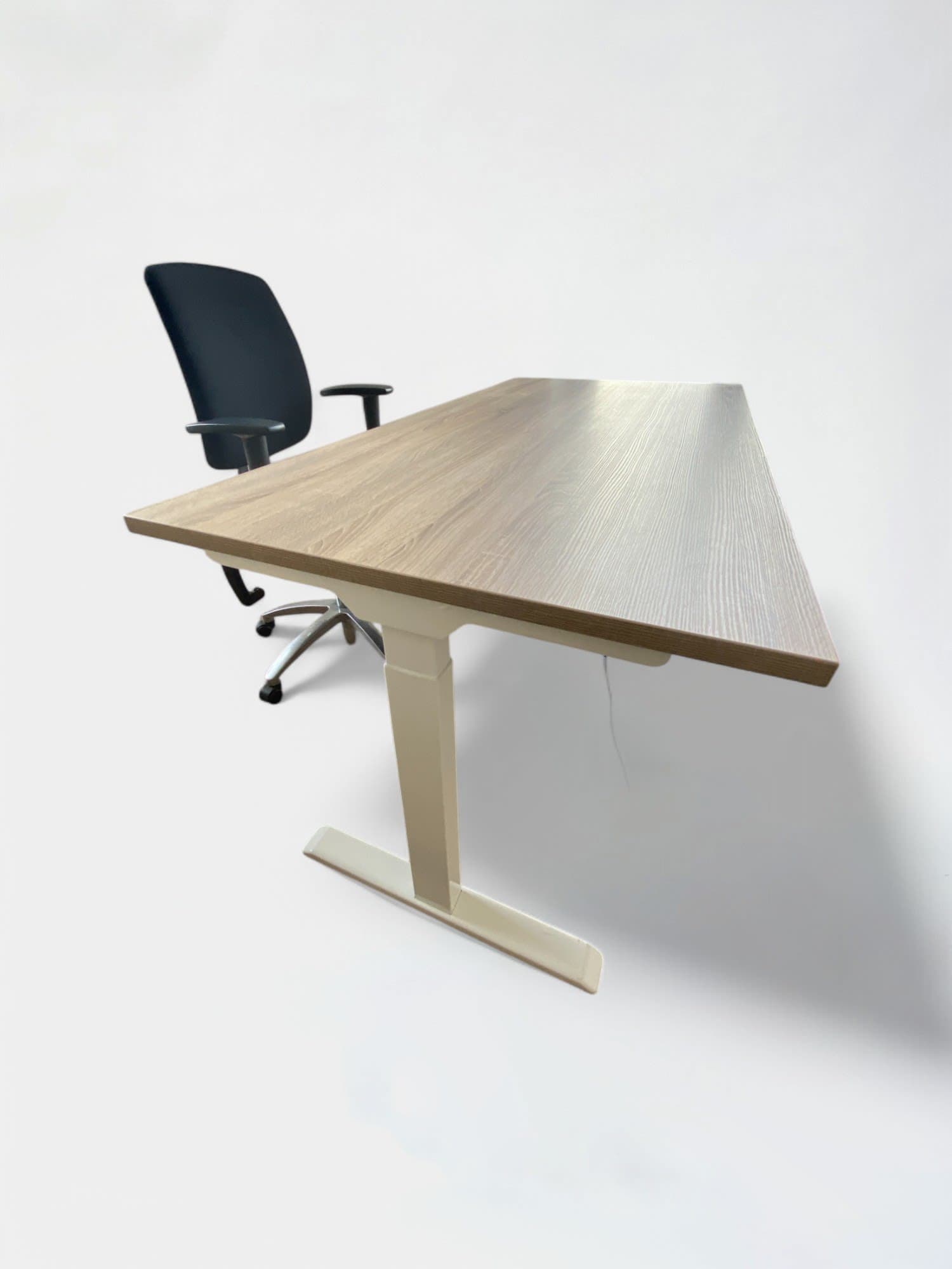 Bureau réglable en bois clair 160cm sur pieds métalliques blancs