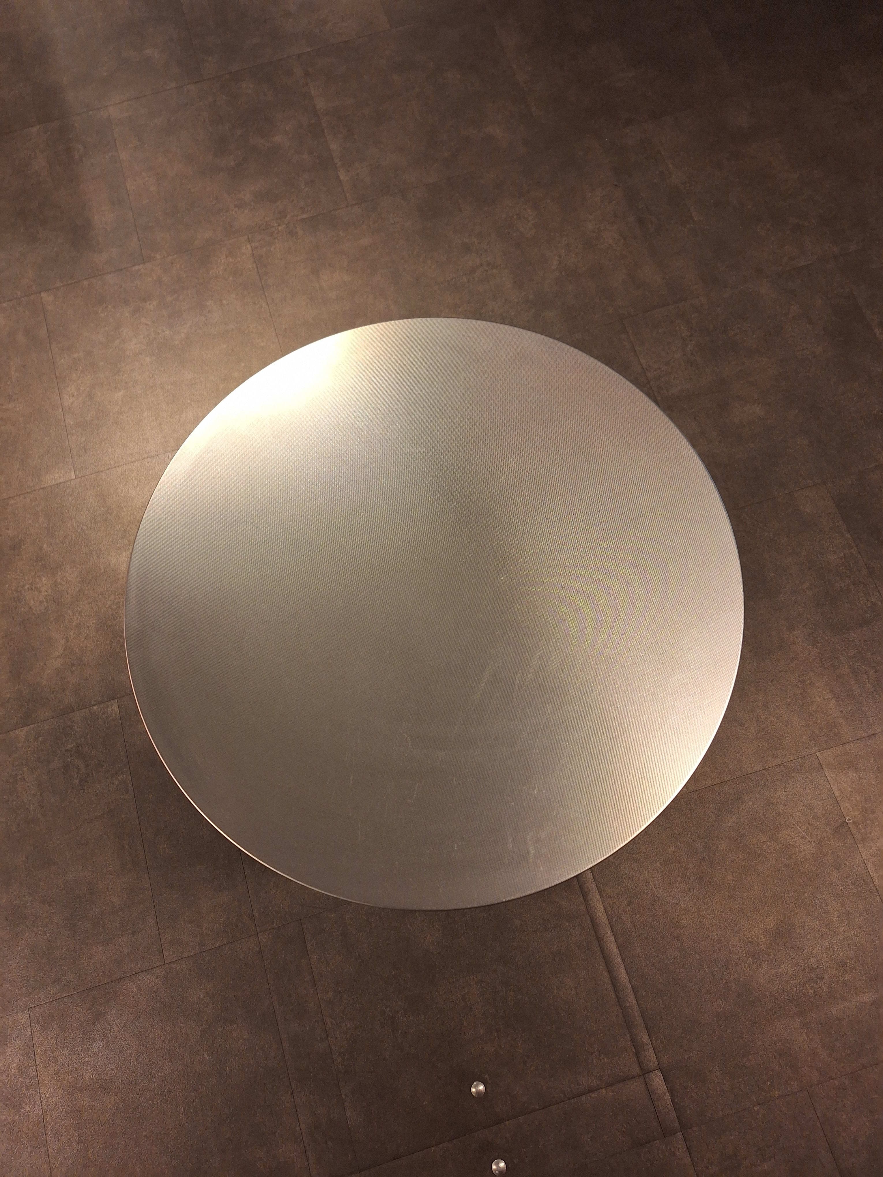 Satelliet Silver Metal Table with Round Top-4