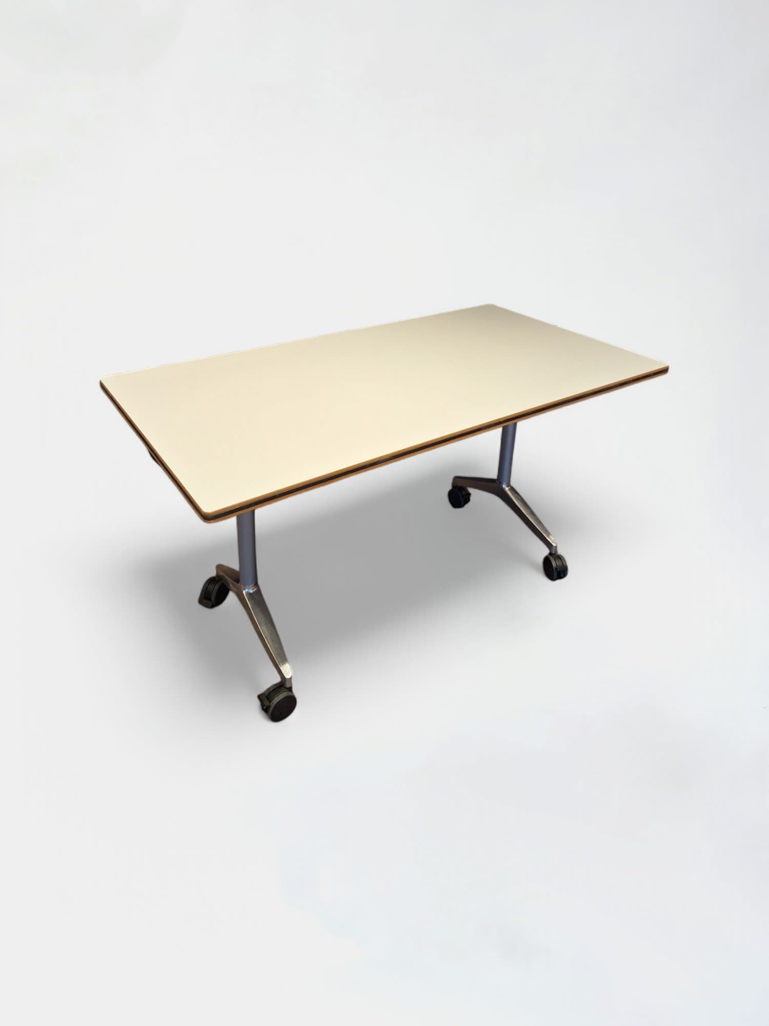 Wilkhahn 140cm Witte Laminaat Tafel met Wielen-0