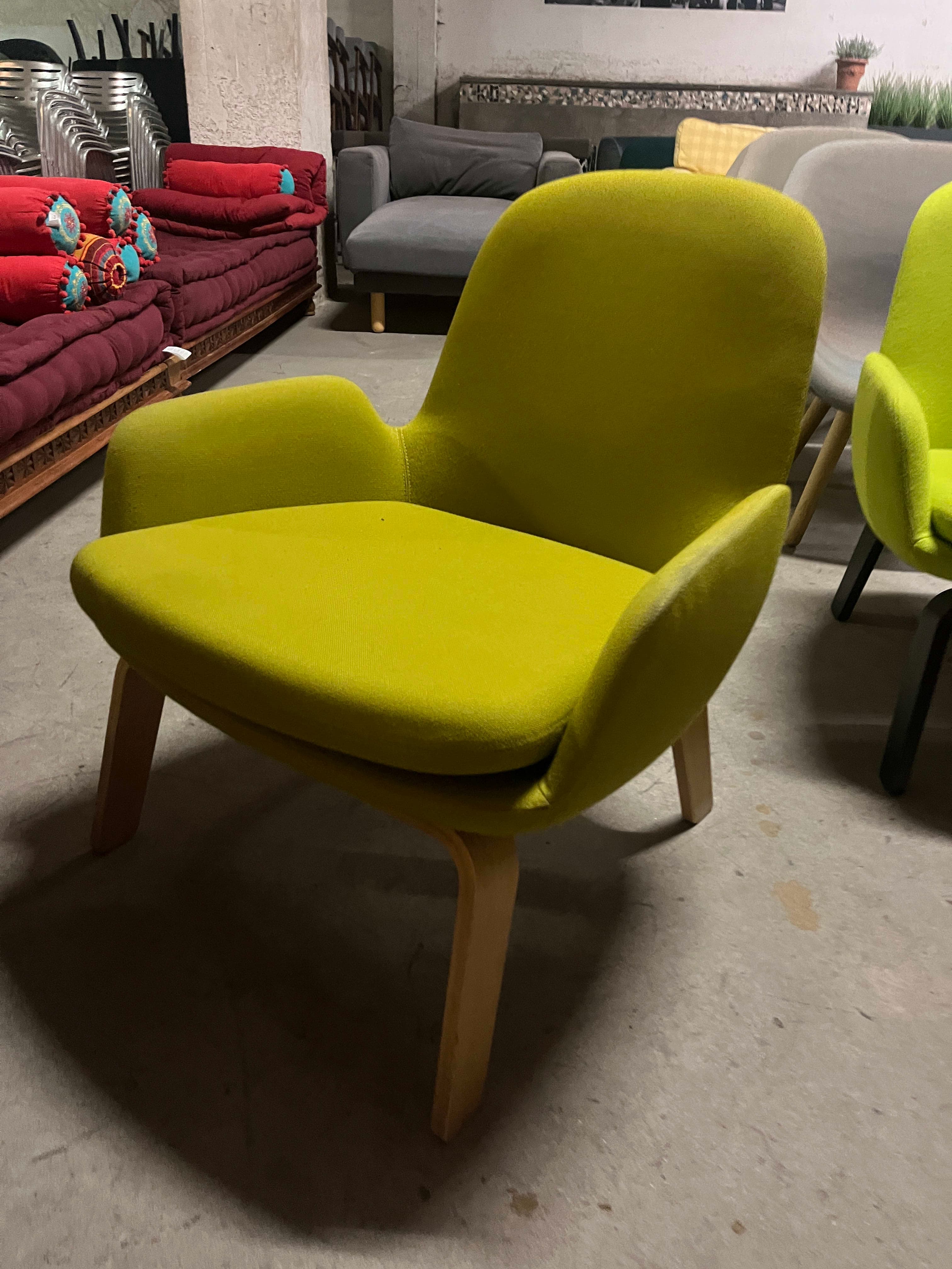 D'OCCASION : Fauteuil bas Normann vert kaki clair avec pieds en bois-2