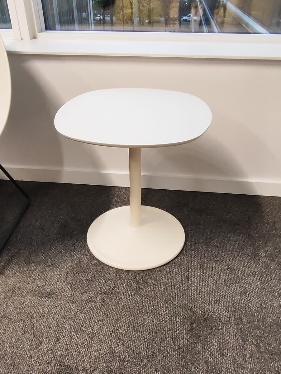 Pedrali Table d'appoint en MDF blanc-1