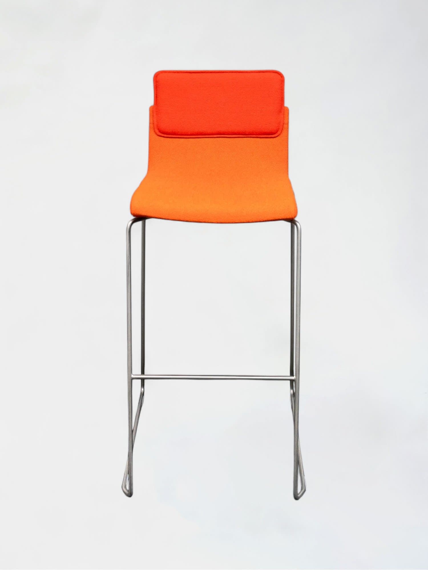 Gispen oranje stoffen hoge kruk-2