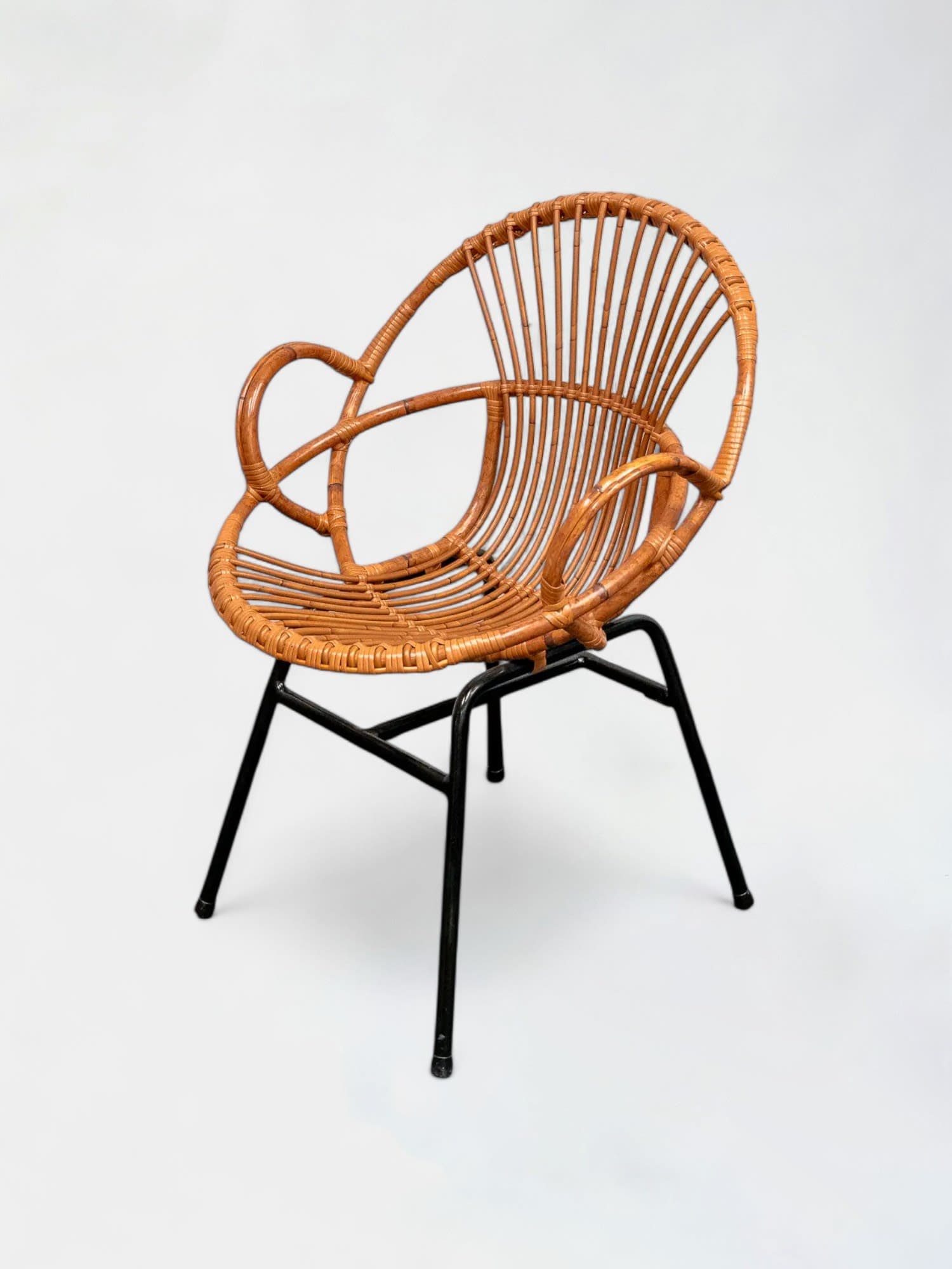 Chaise design en osier Satelliet-1