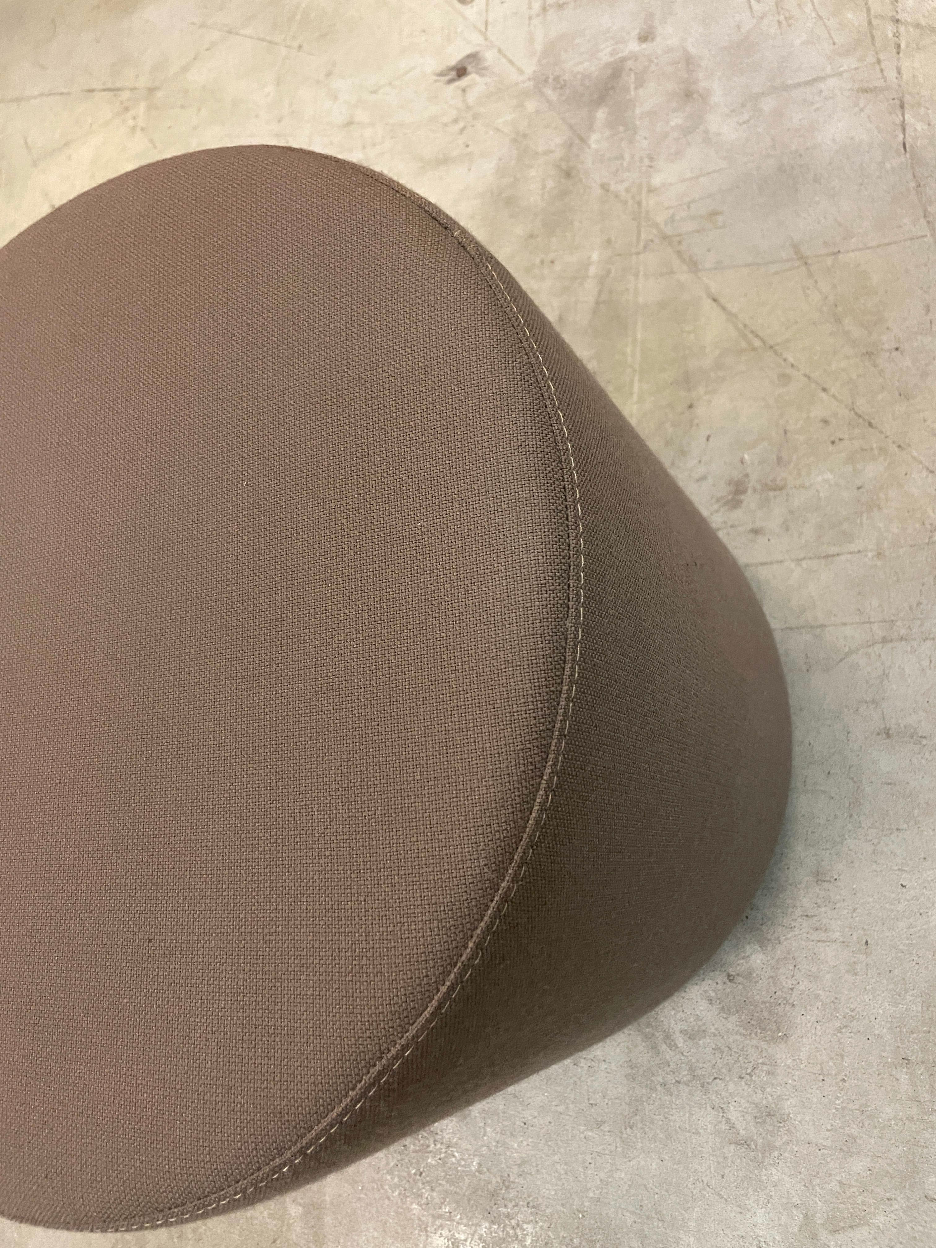 Taupe ronde poef-1