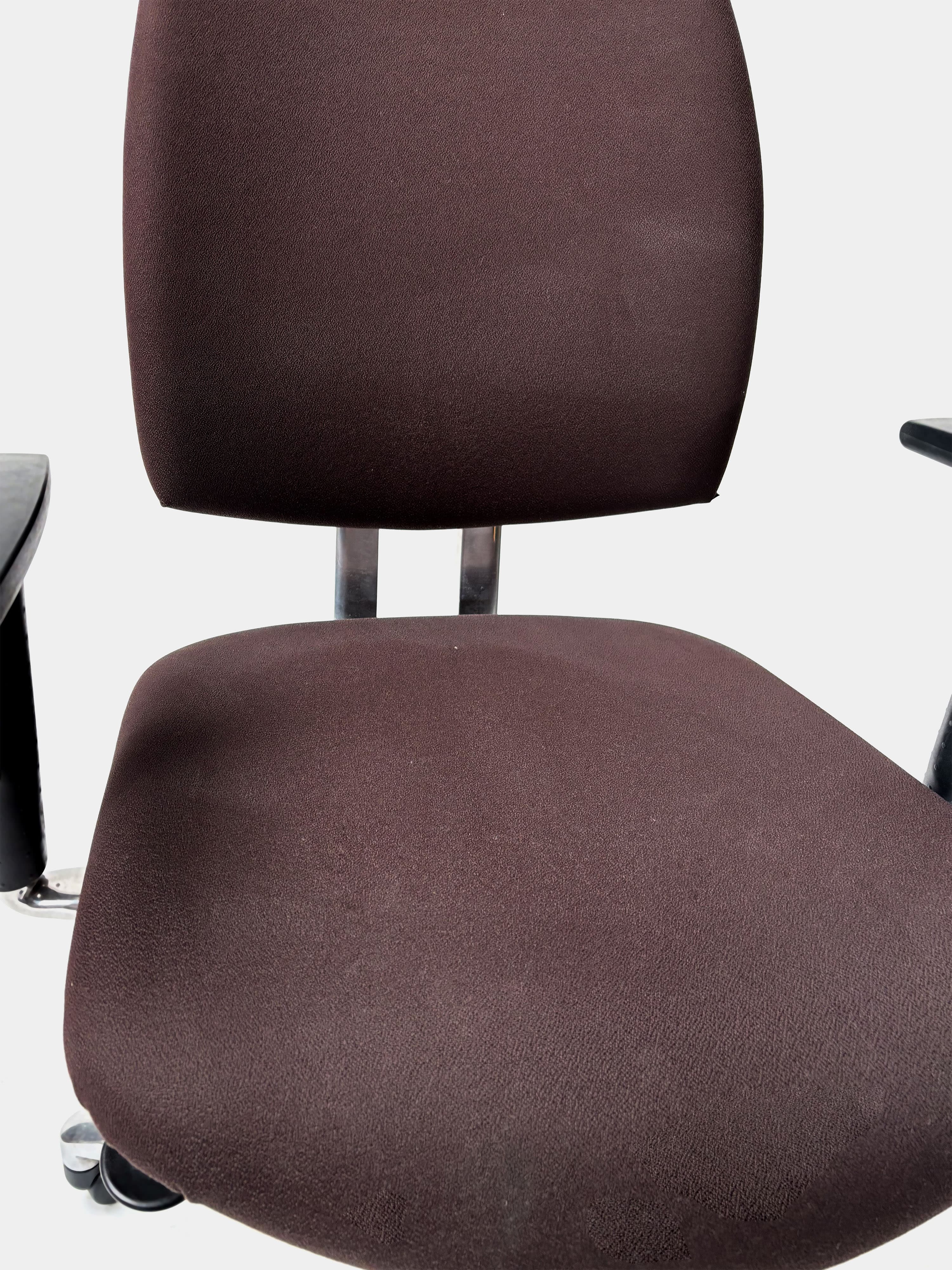 Drabert Donkerbruine bureaustoel op verchroomde poten en met wieltjes-2