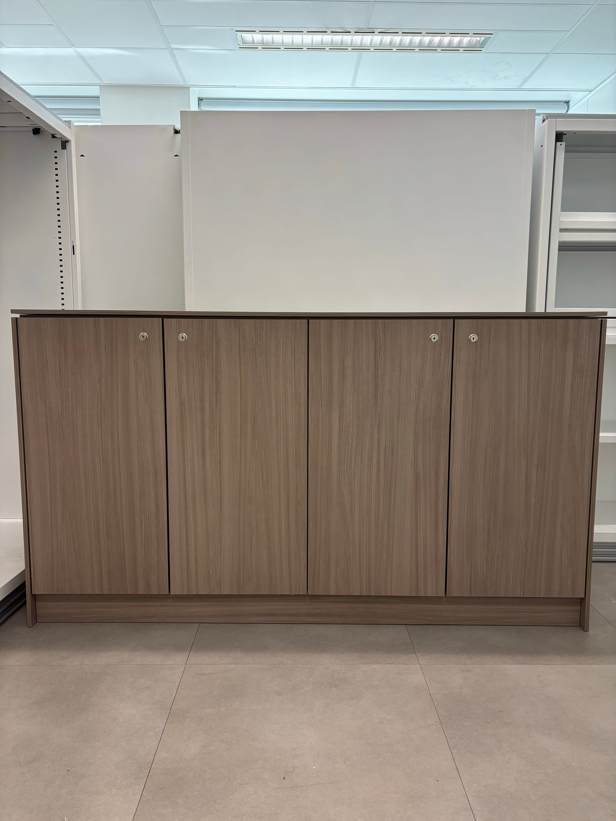 4 doors Wood storage with keys-4