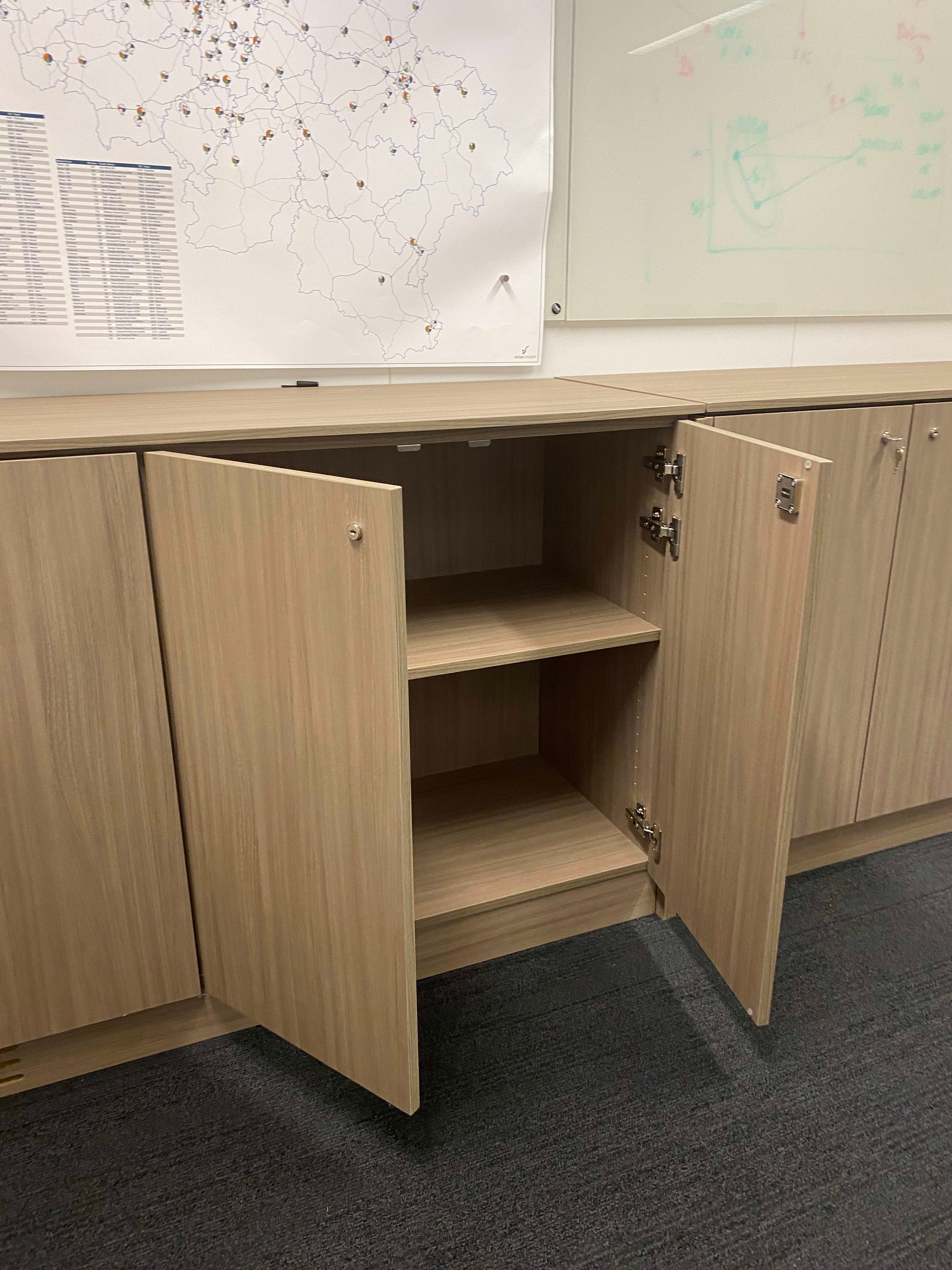 4 portes Rangement en bois avec clés