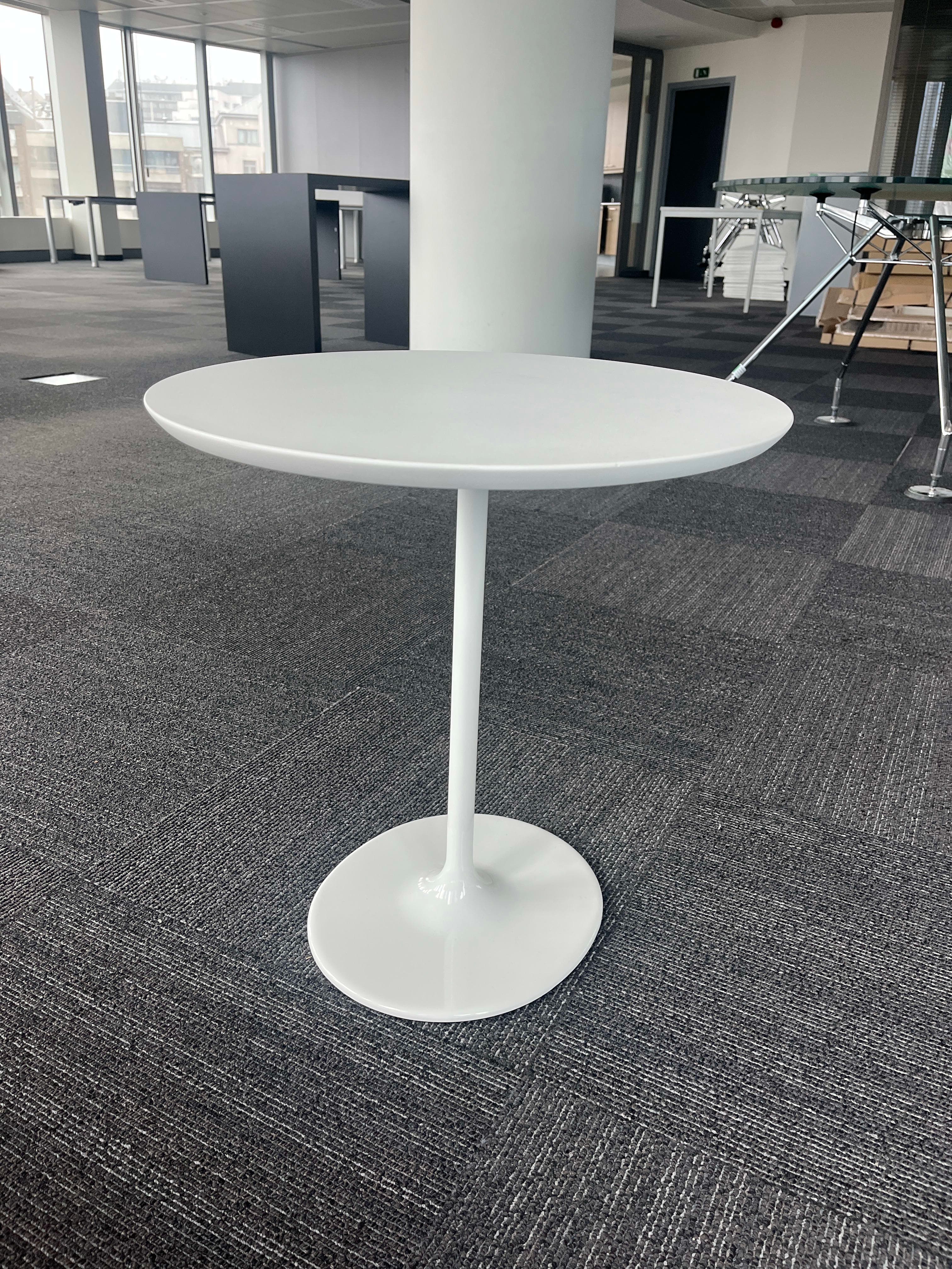 Arper white oval coffee table-1