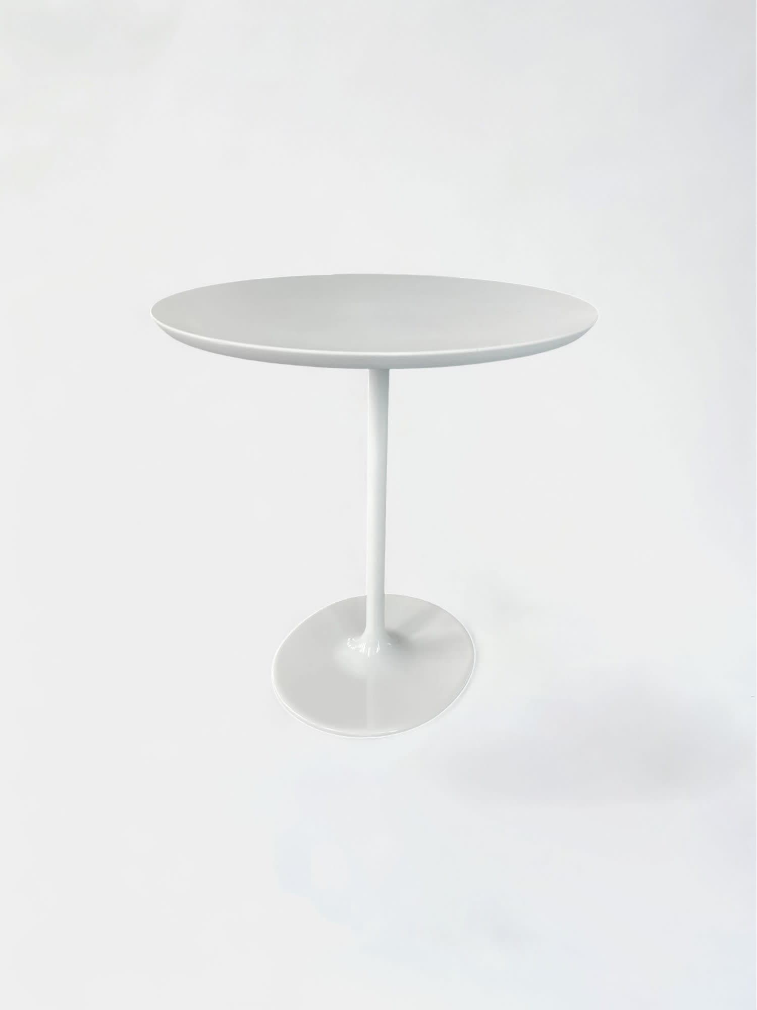 Arper white oval coffee table-0