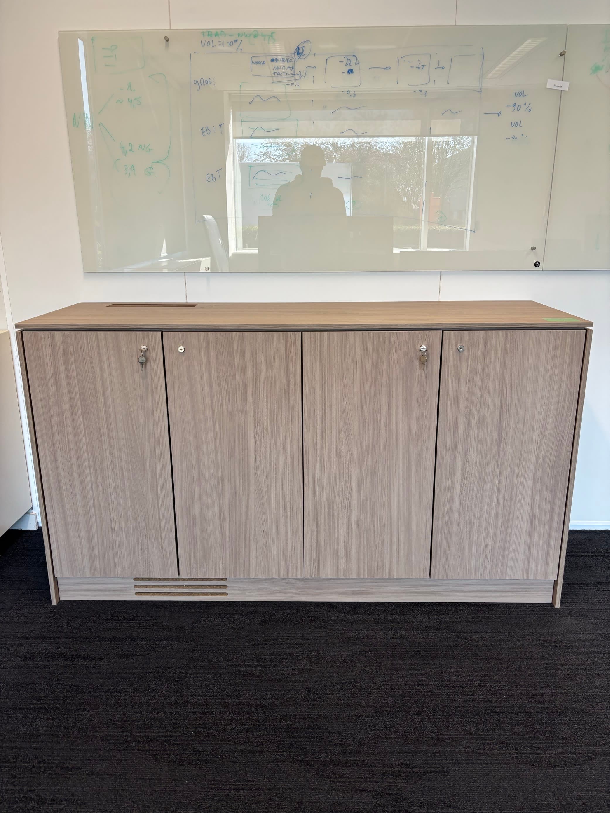 4 doors Wood storage with keys without small fridge-2