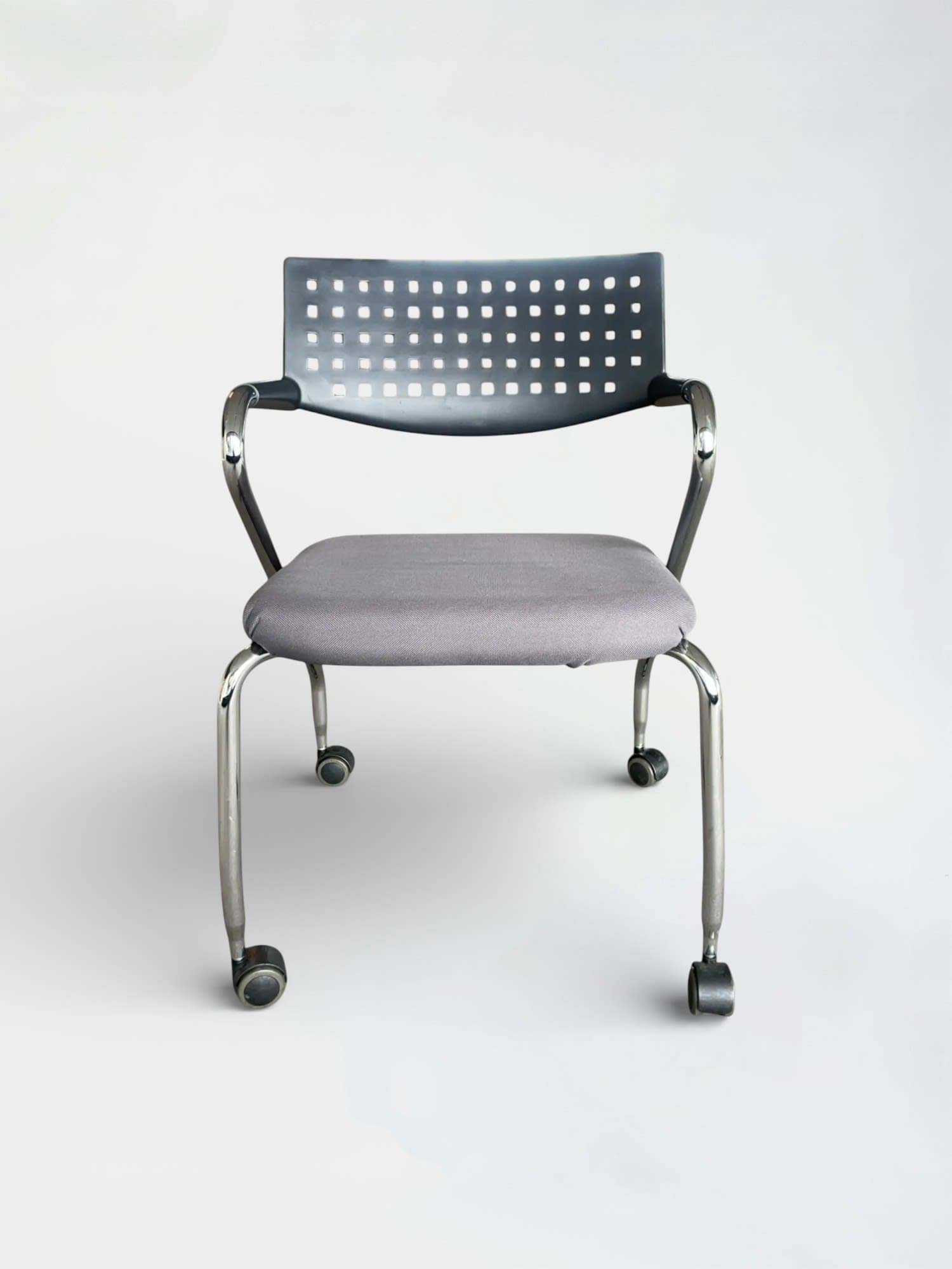 Vitra Visaroll dark grey with Black back design Antonio Citterio-3