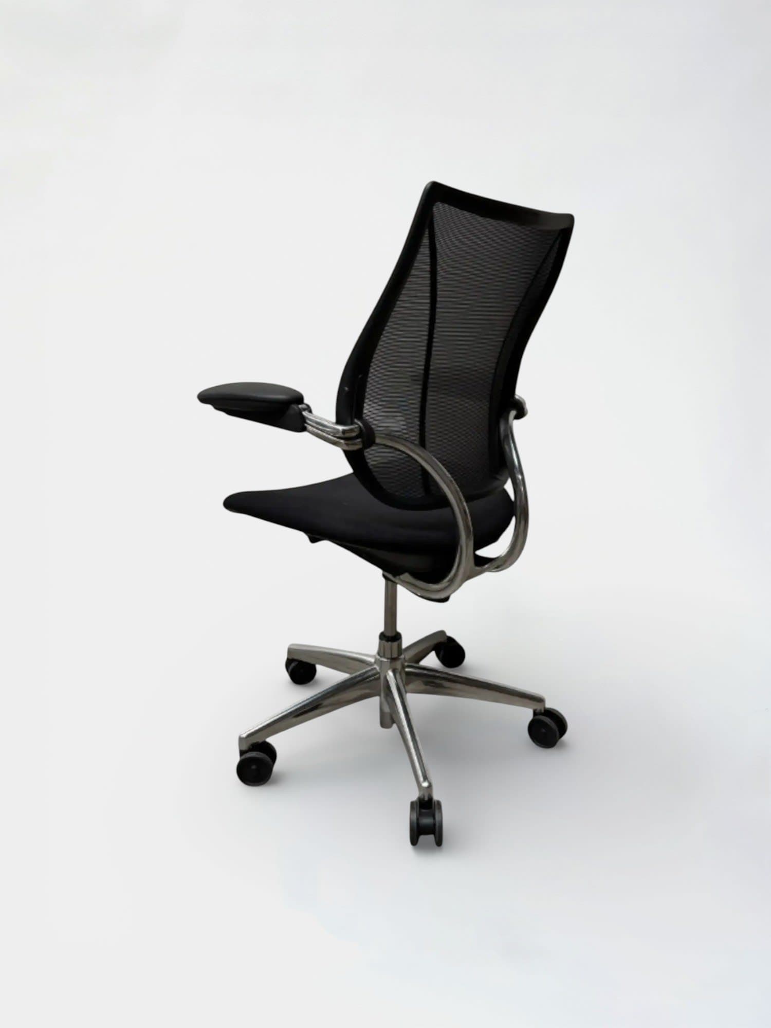 Chaise de bureau Humanscale Liberty avec dommages sur l'accoudoir-4