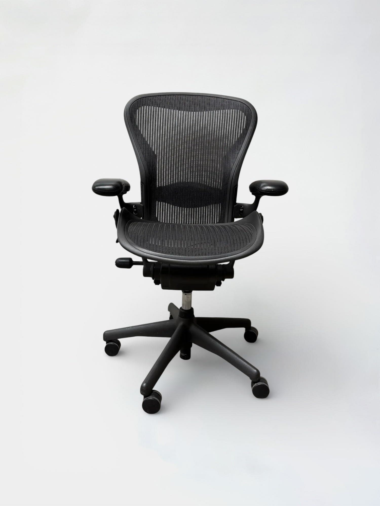 Herman Miller Size B Aeron Black Mesh Office Chair with Adjustable Armrests-1
