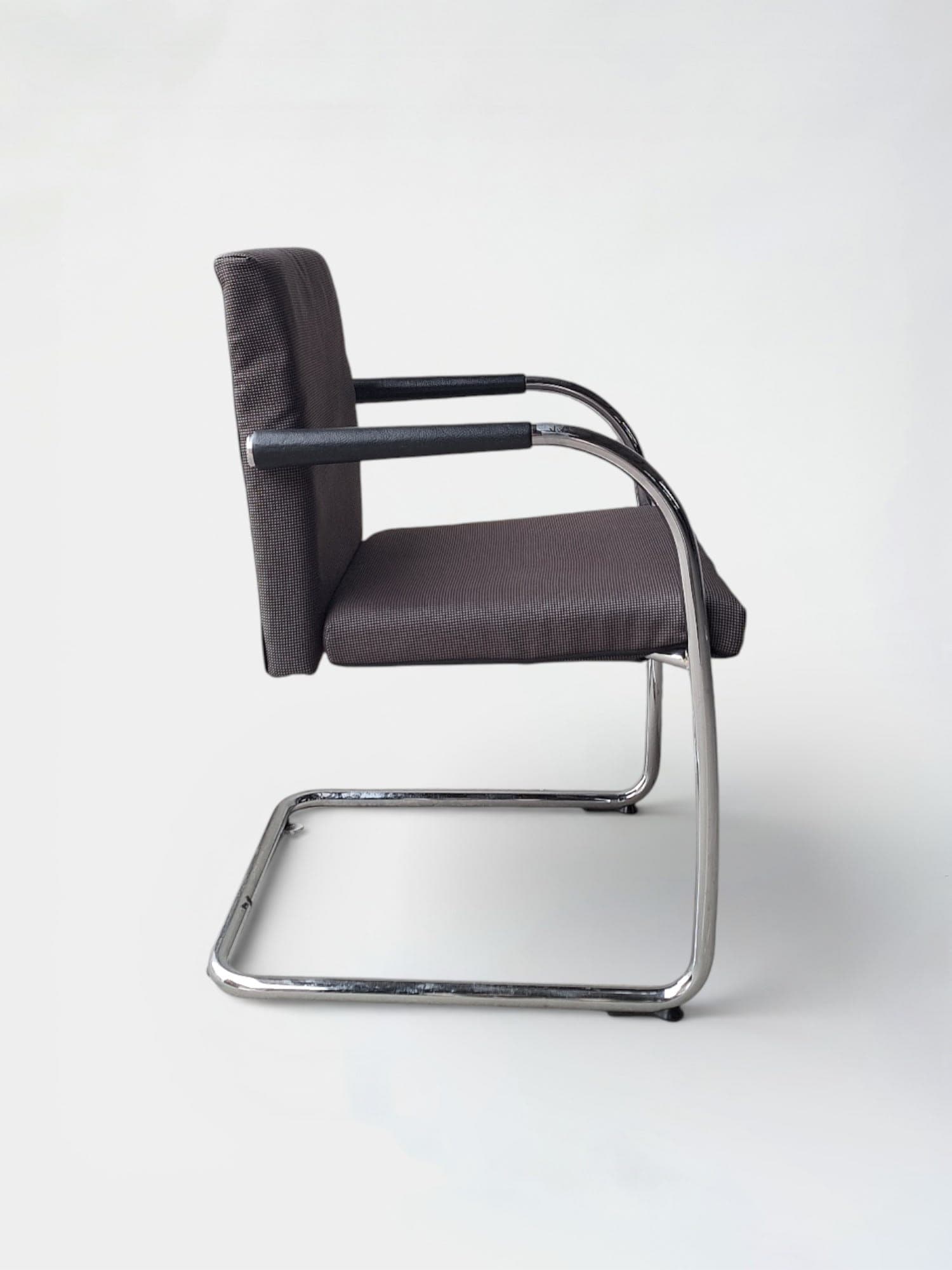 Vitra Visavis Visasoft Grey Fabric Chair with Chrome Frame by Antonio Citterio-2