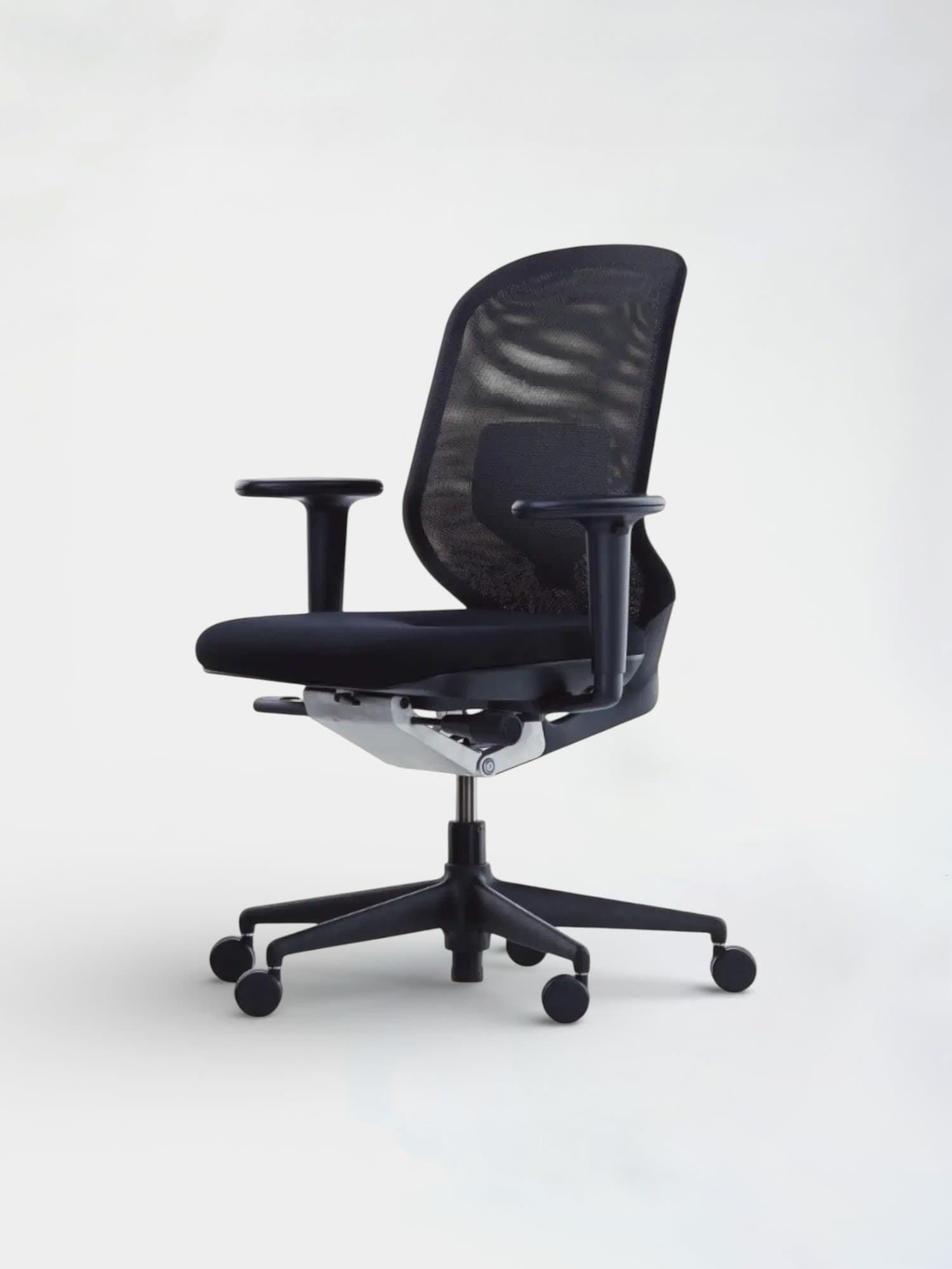 WORN : Vitra Medapal black office chair-3