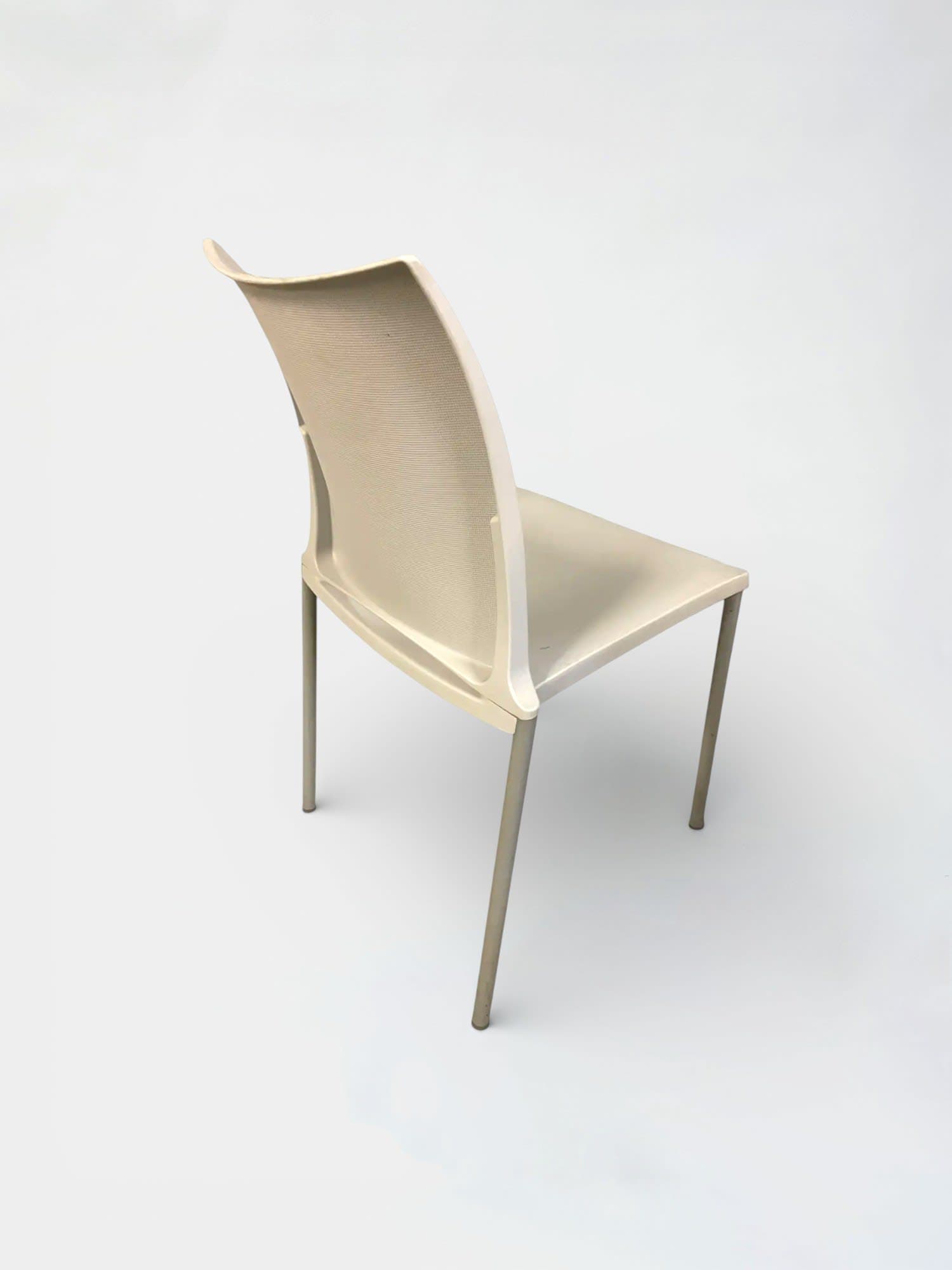 Kusch+Co lichtgrijze stapelbare kunststof stoelen