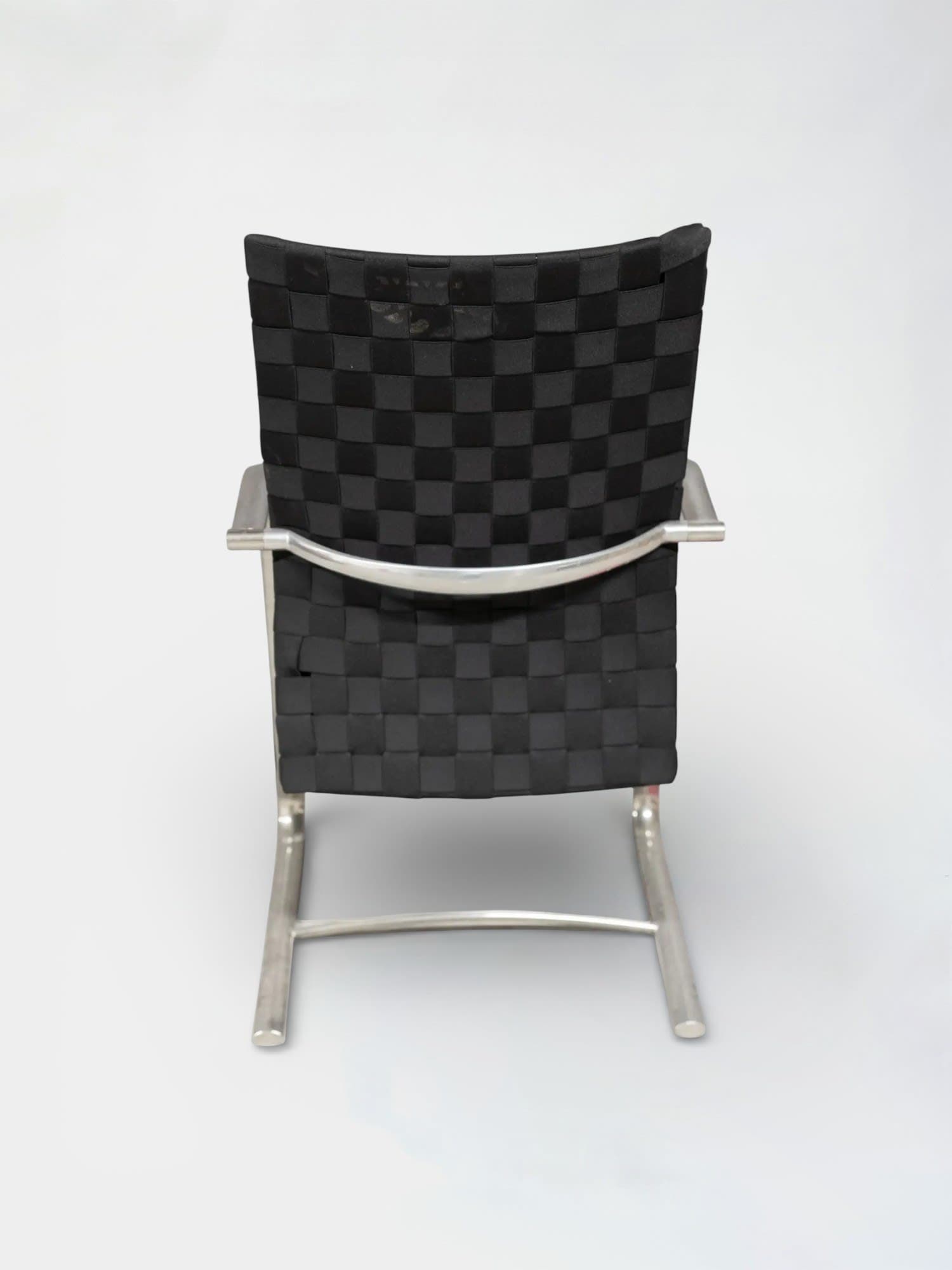 Chaise design noire Dietiker avec pieds en acier-4