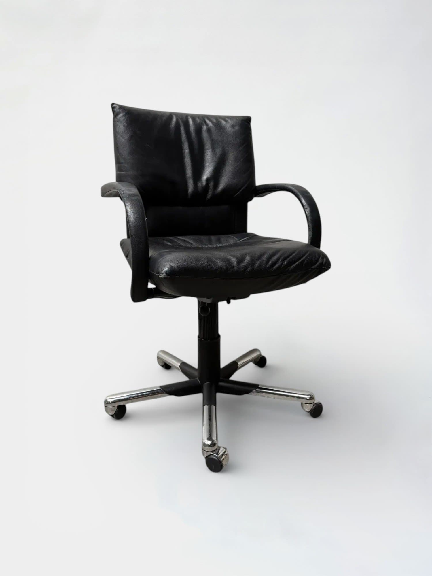 Vitra Black Leather Office Chair with Adjustable Features and signs of use-0