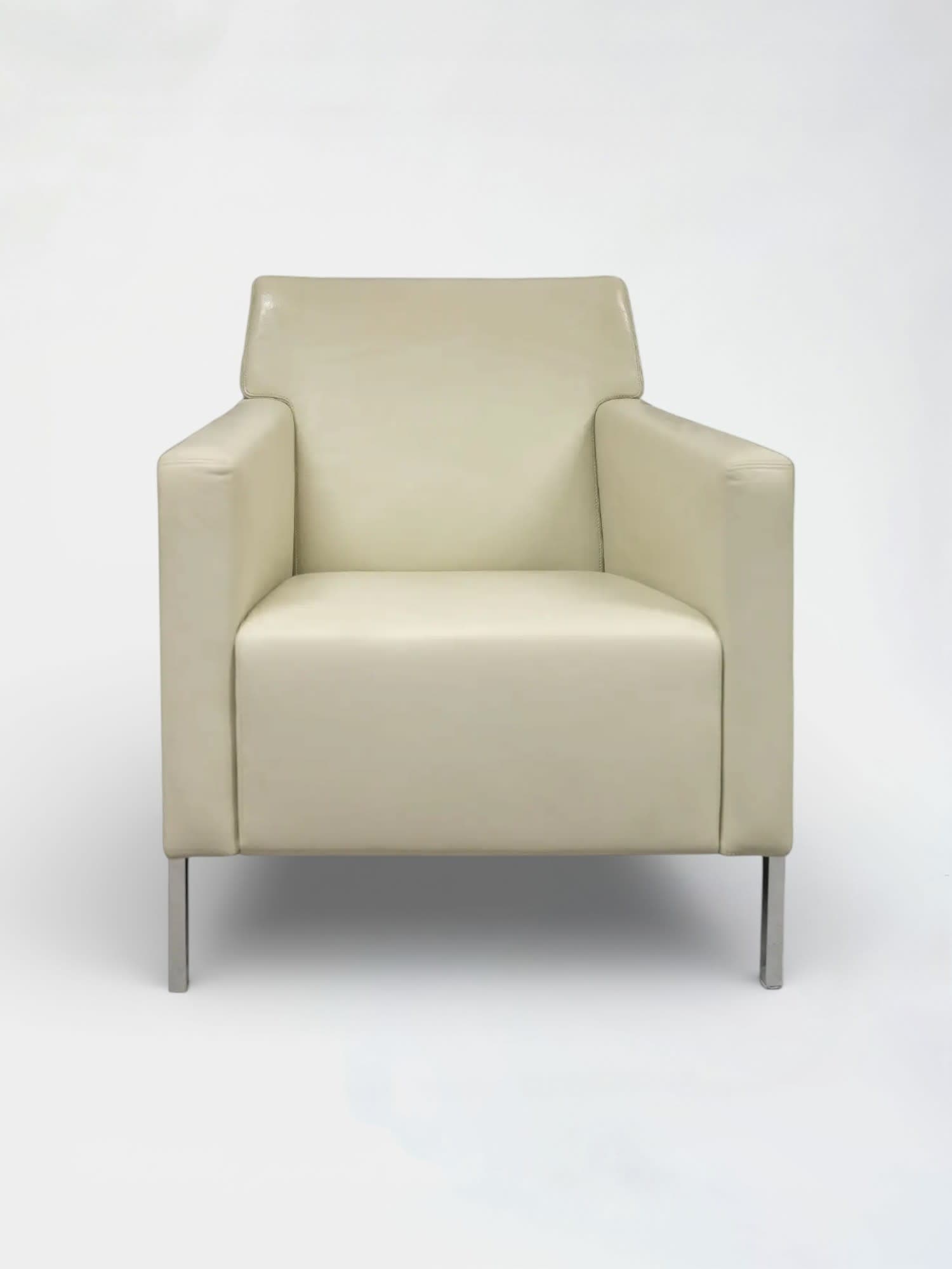 Fauteuil Moroso en cuir blanc/crème beige avec pieds en acier-2