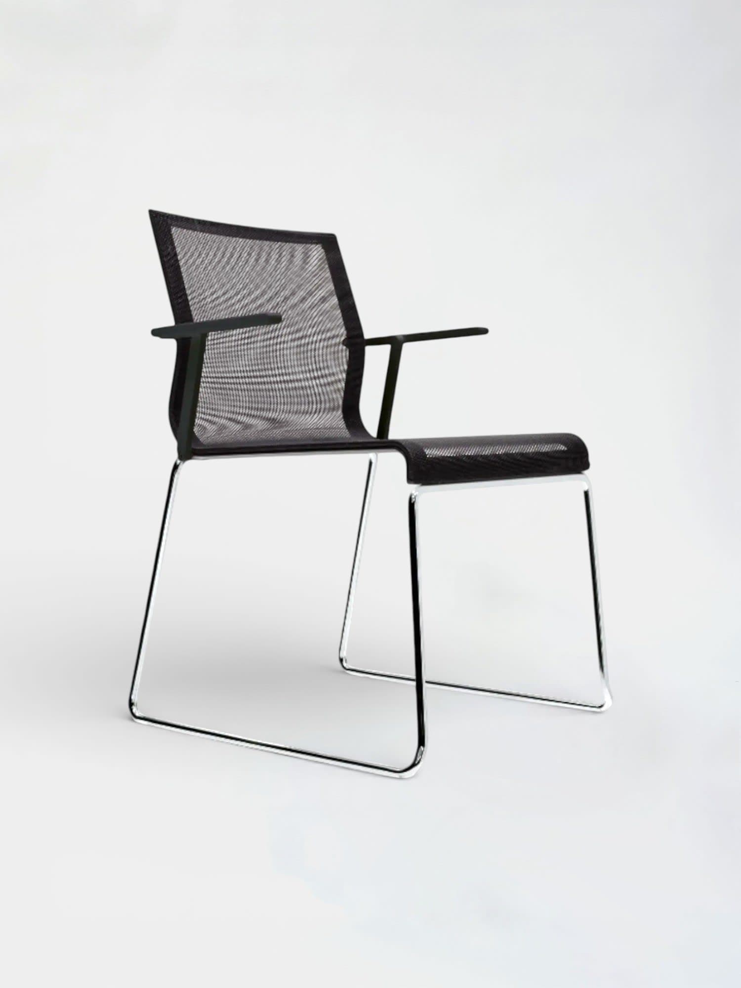 ICF Black Mesh Office Chair avec accoudoirs et pieds métalliques-0
