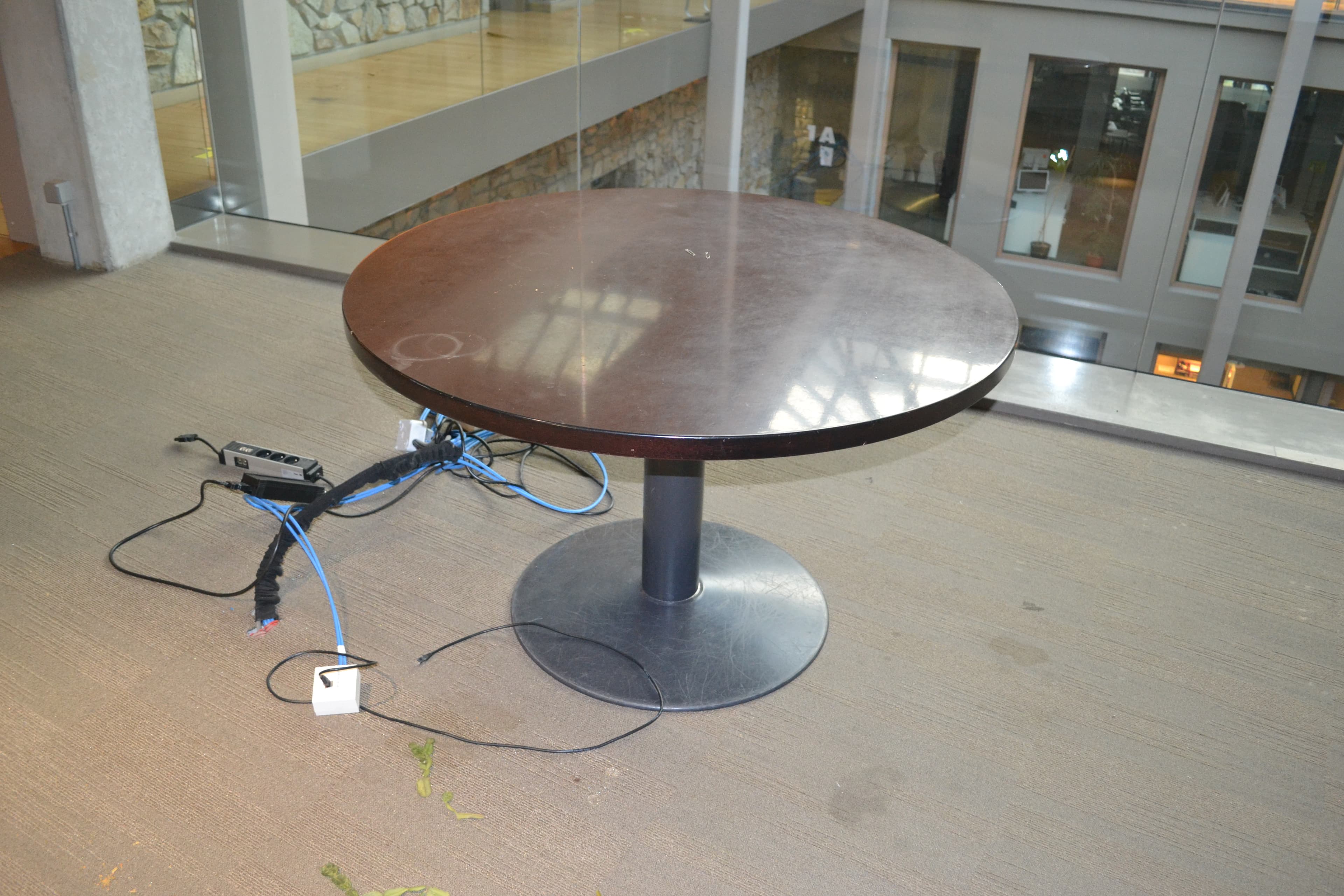 Table round VINTAGE / Table Round-0