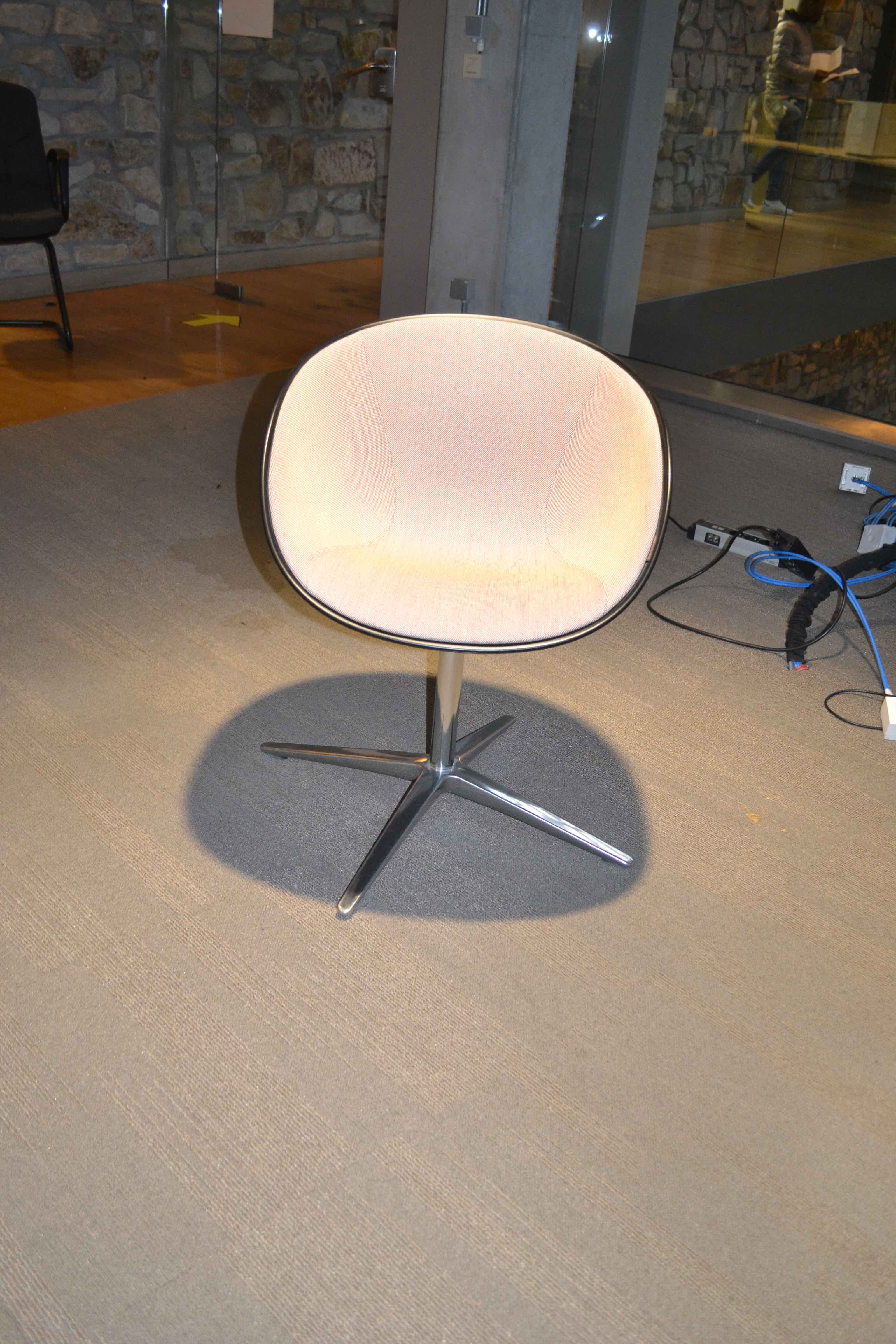 VINTAGE Chaise coque / Kuipstoel-0