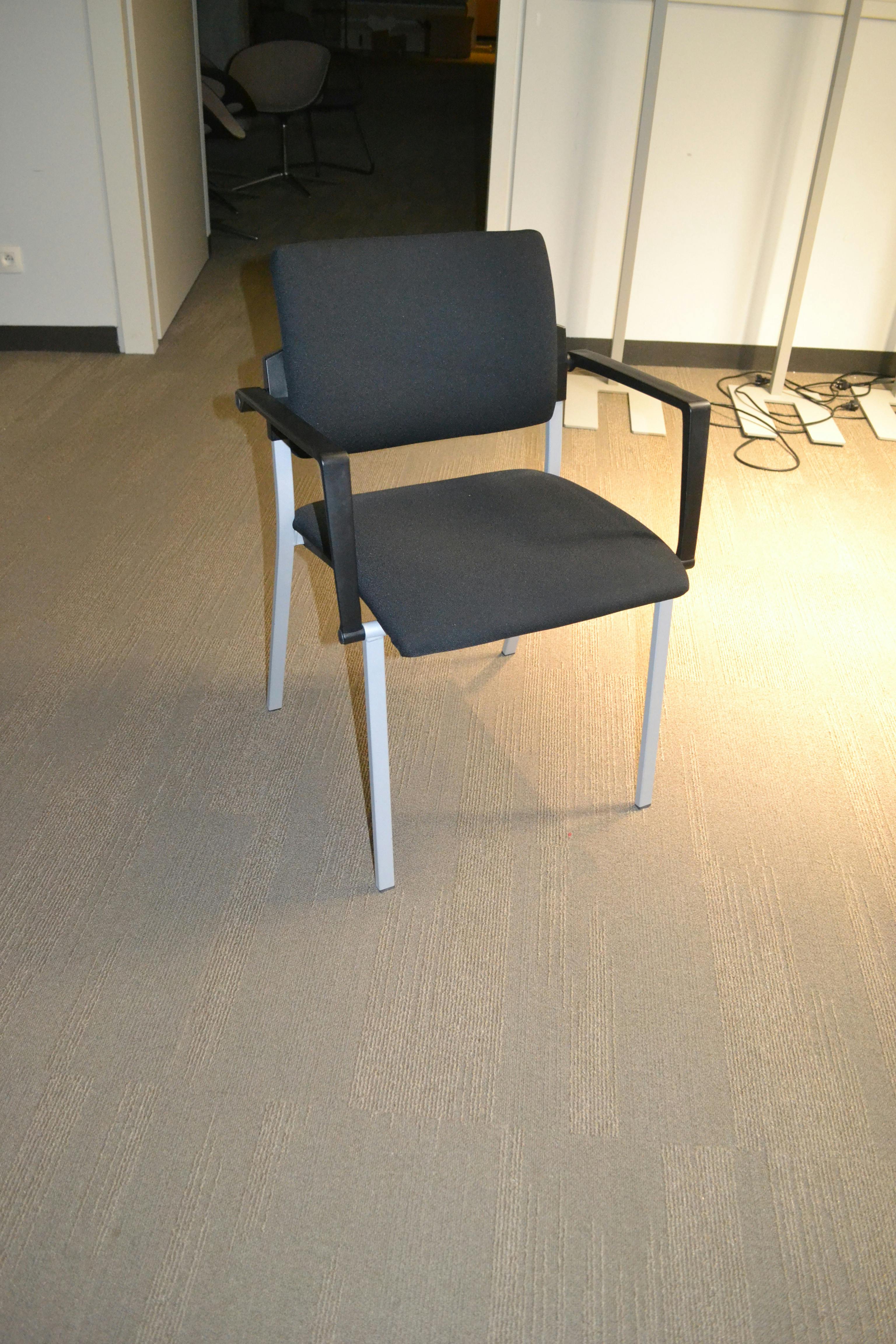 Chaise de meeting / Bezoekersstoel
