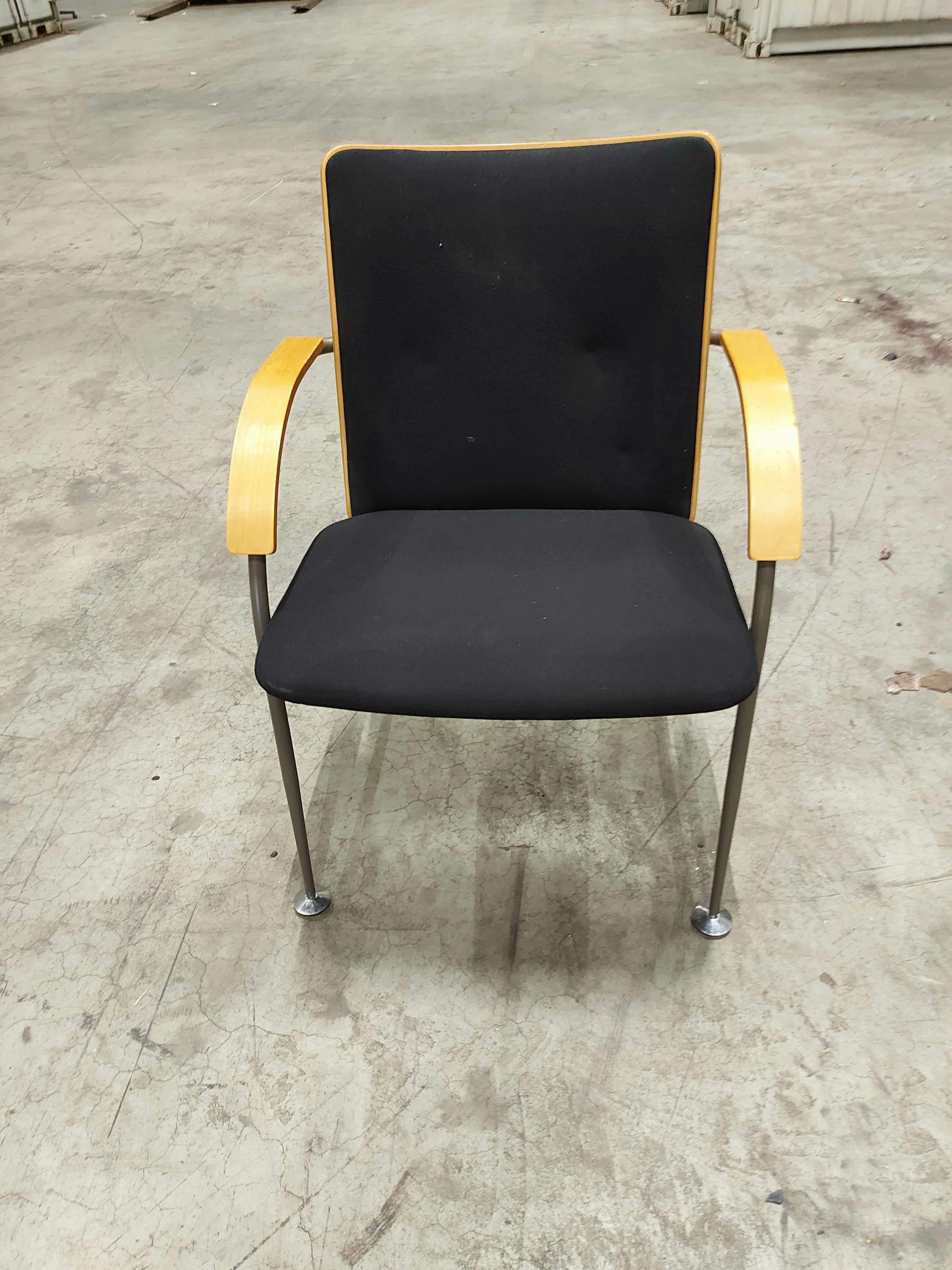 Stoel / Chaise en bois - Qualité de seconde main "Chaises" - Relieve Furniture - 1