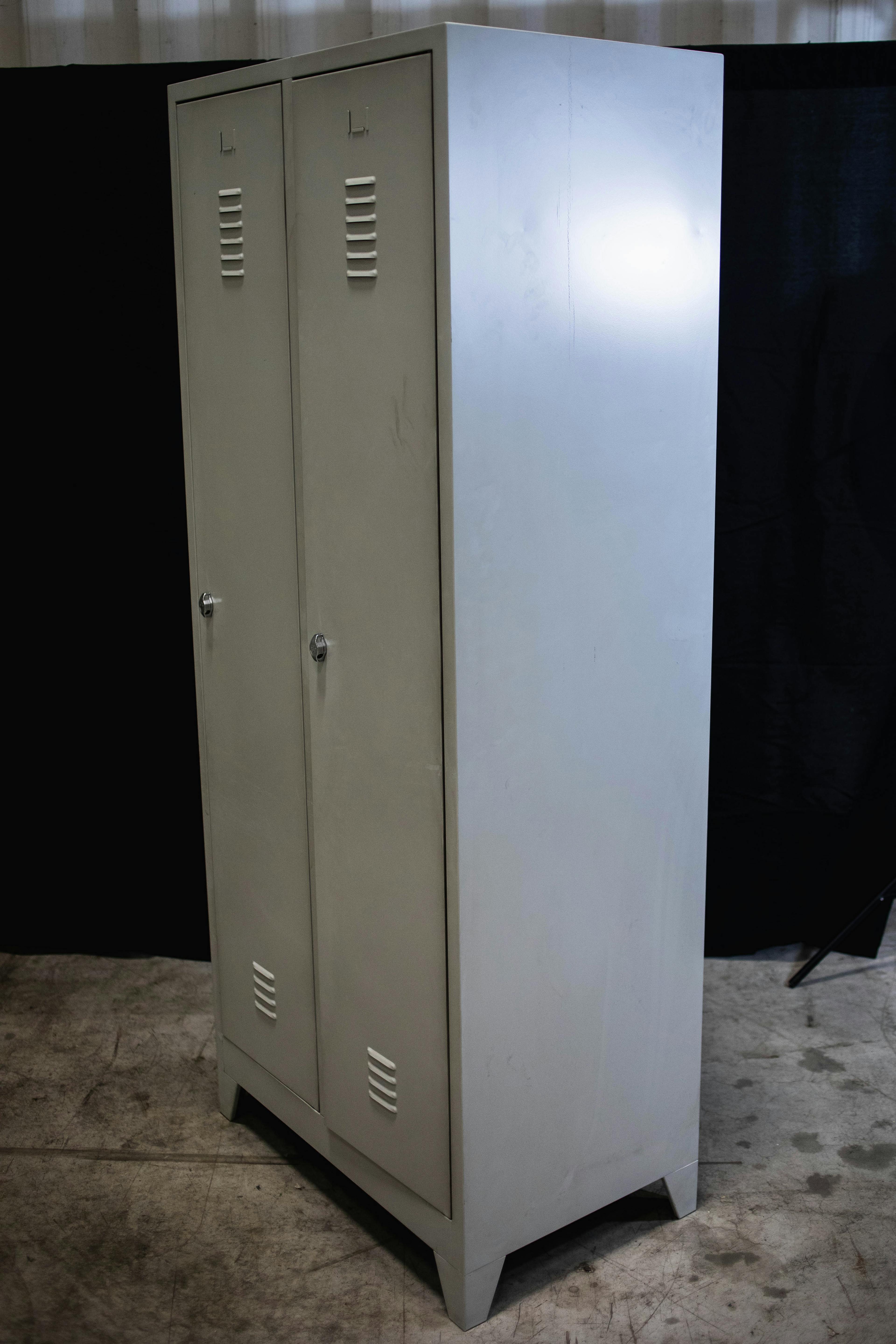 RETRO design locker