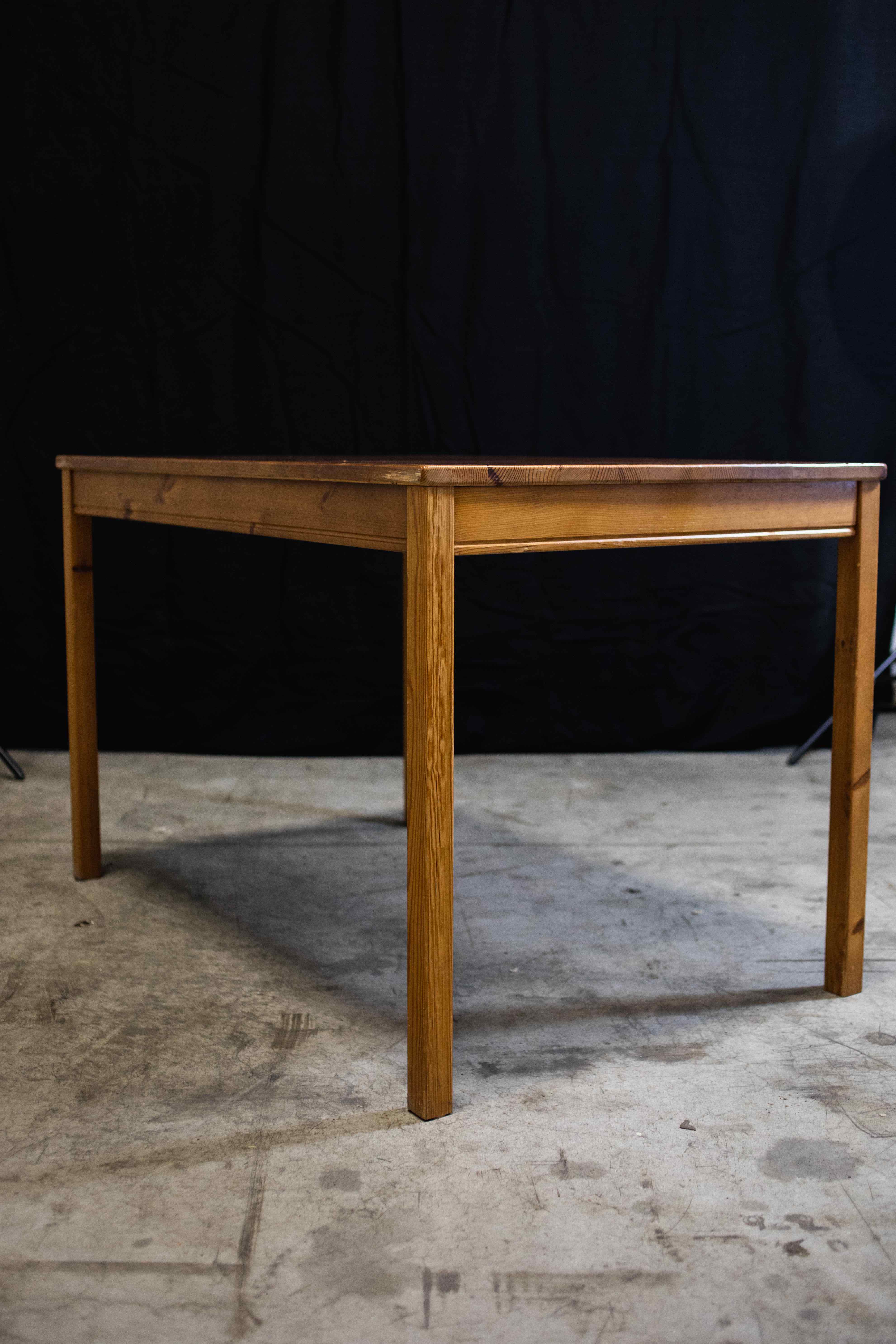 VINTAGE wood table-2