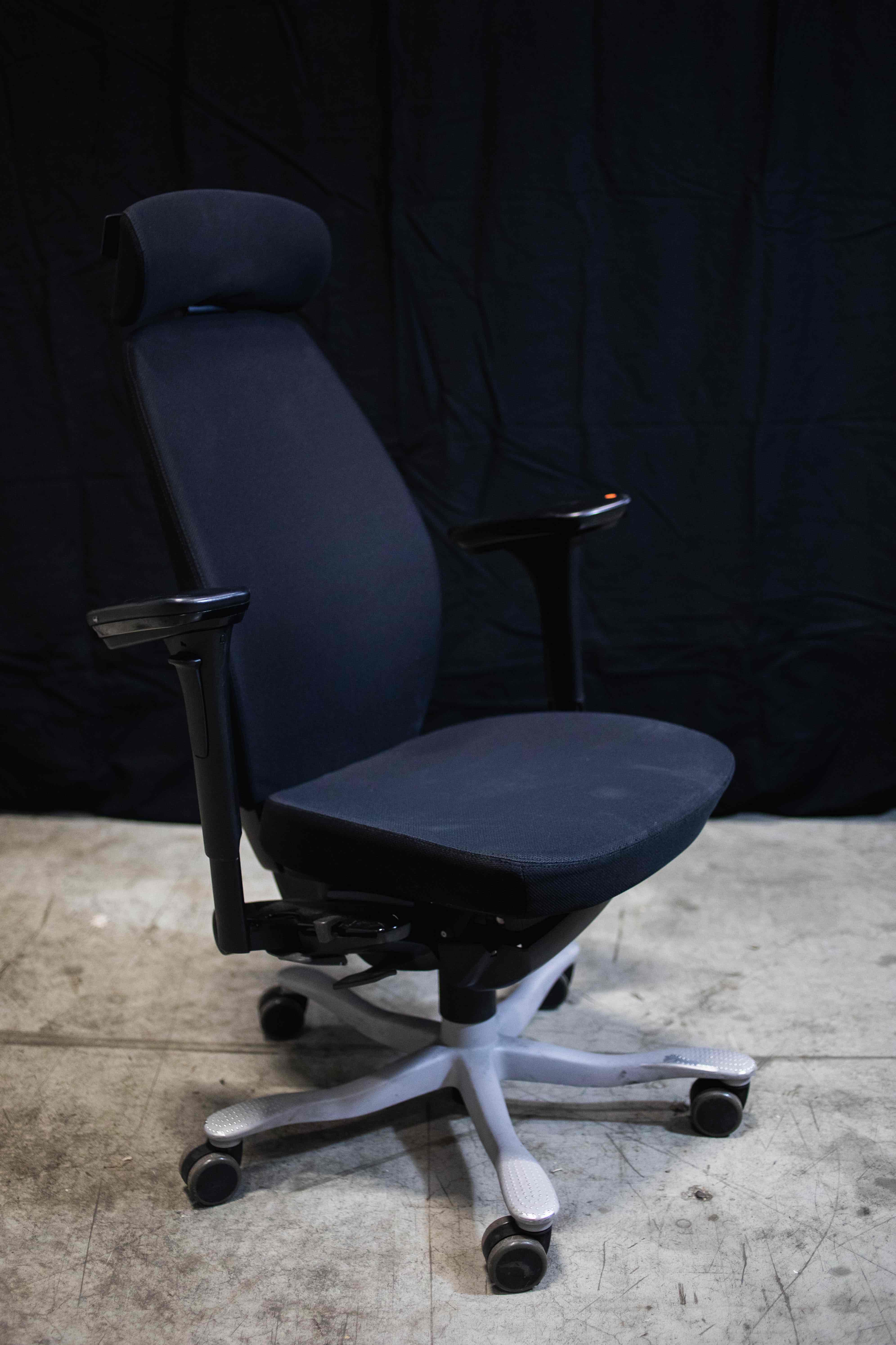 Chaises de bureau noires avec appui-tête-0