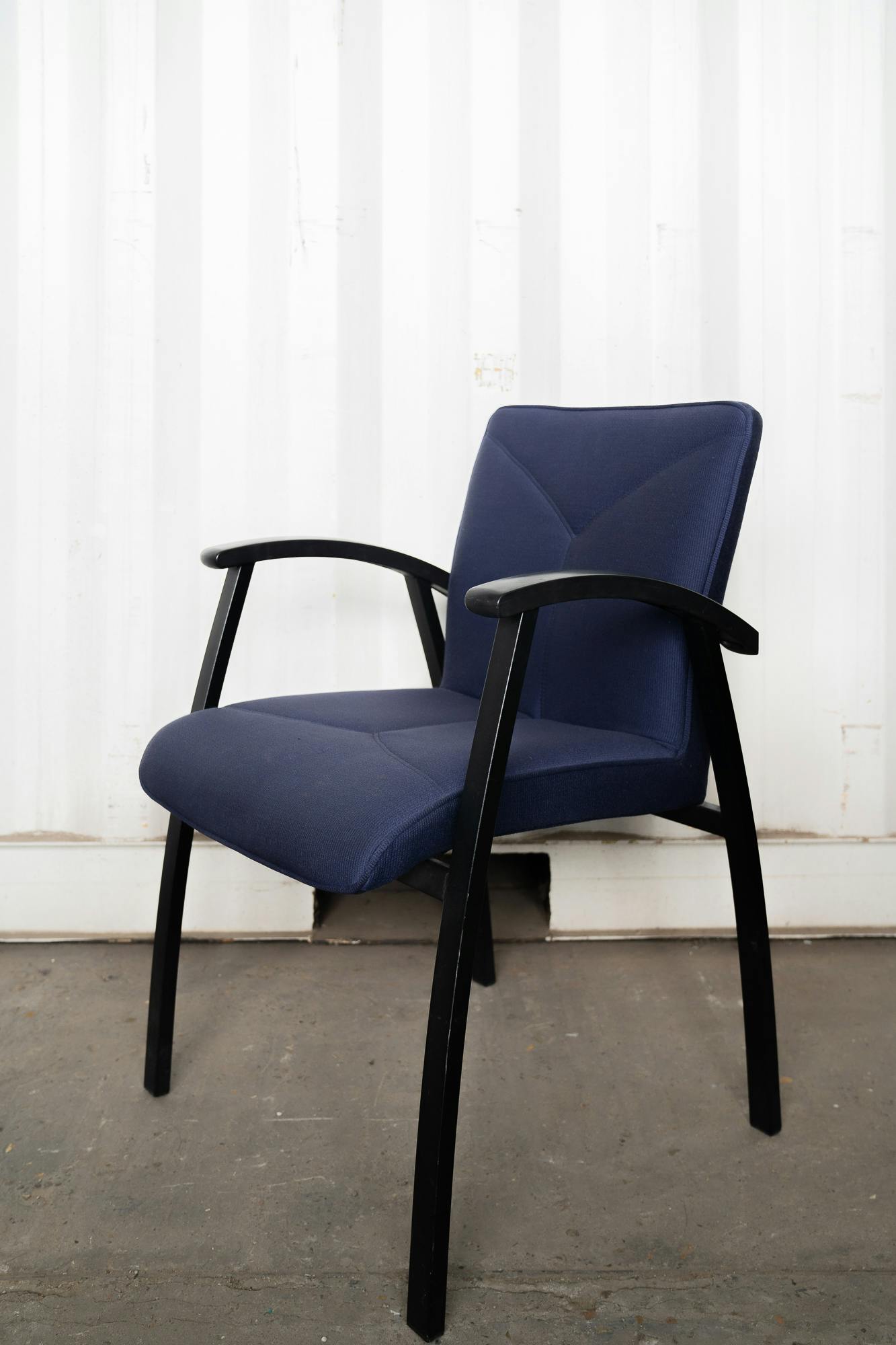 Chaise classique - Qualité de seconde main "Chaises" - Relieve Furniture - 3
