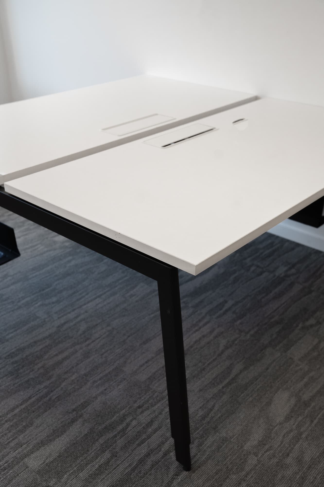 White duo desk-1