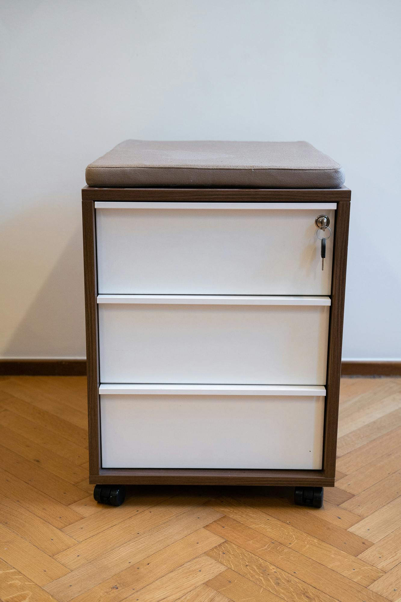 Bloc tiroir bois & blanc - Second hand quality "Storage" - Relieve Furniture - 1