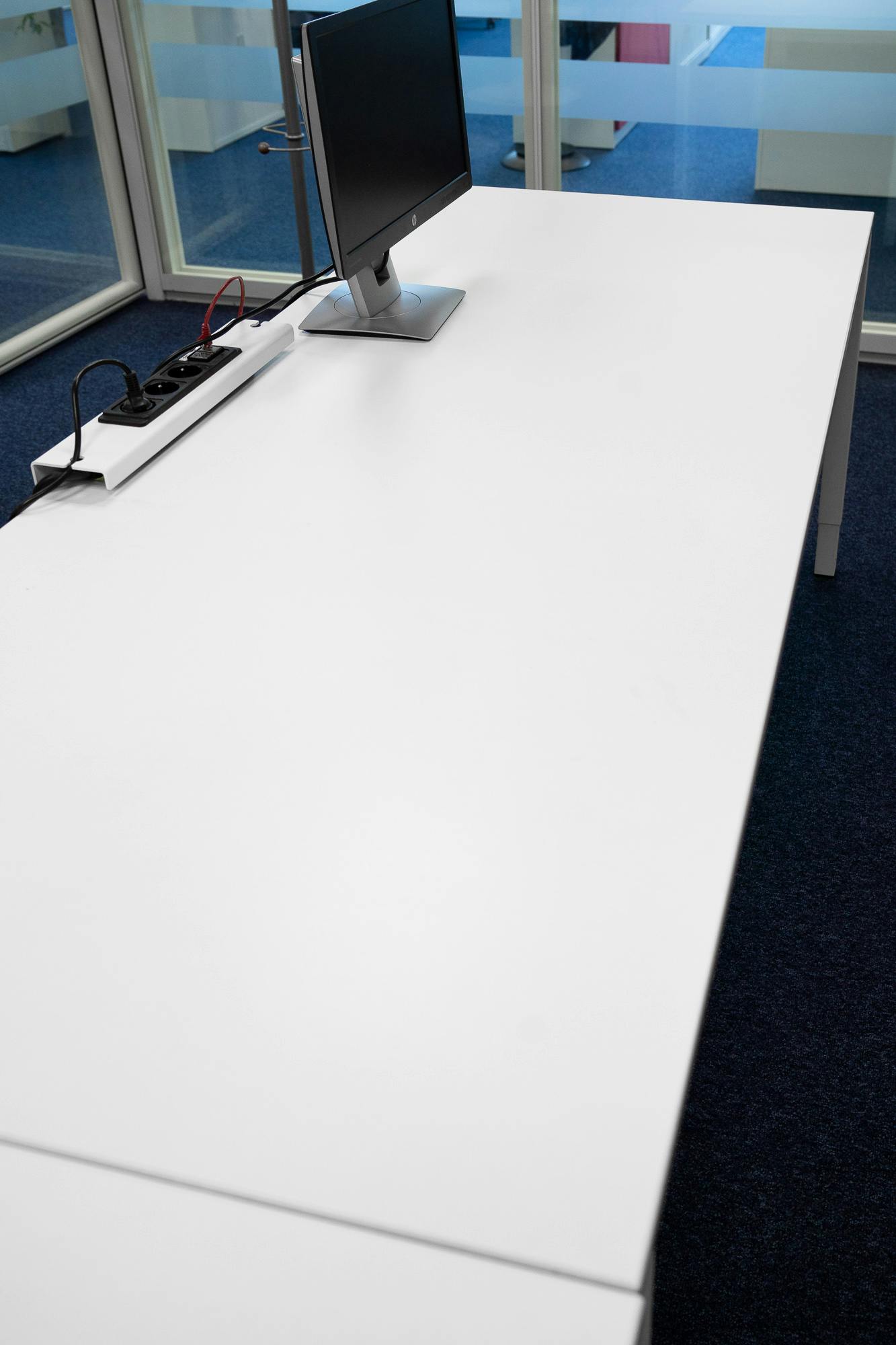 White desk 200x80cm - Qualité de seconde main "Bureaux" - Relieve Furniture