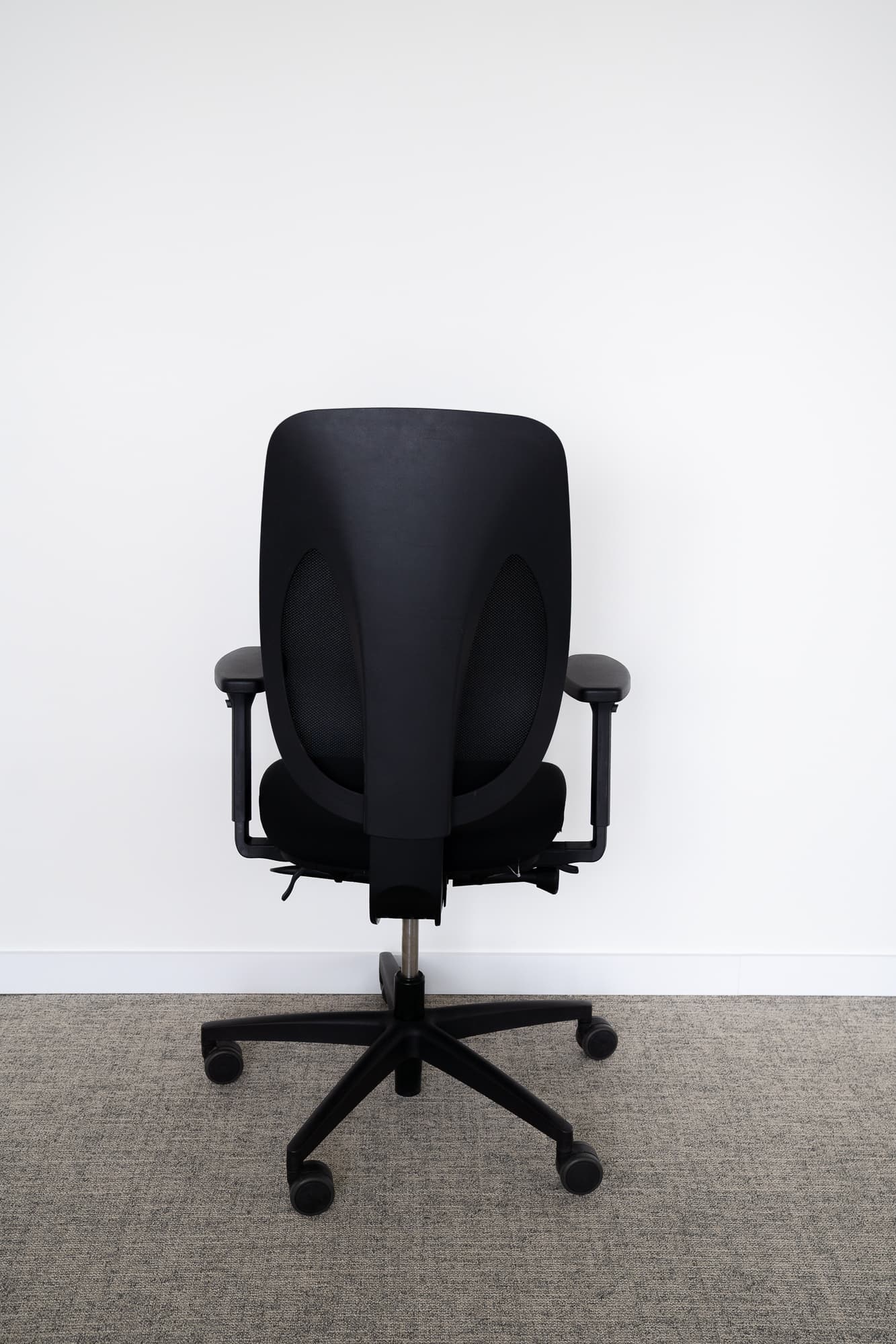 GIROFLEX Black office chair-4