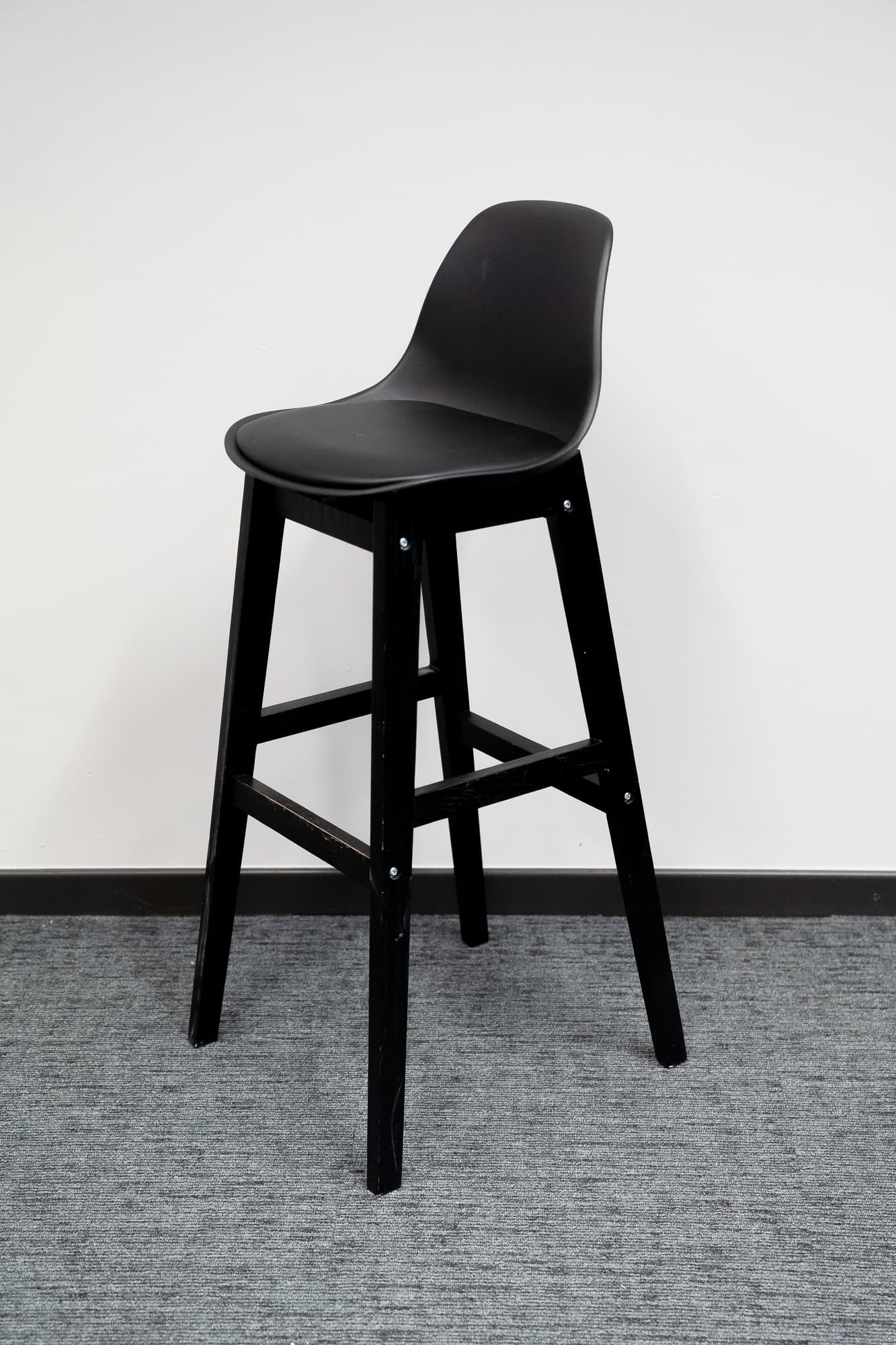 Tabouret haut en cuir noir-1