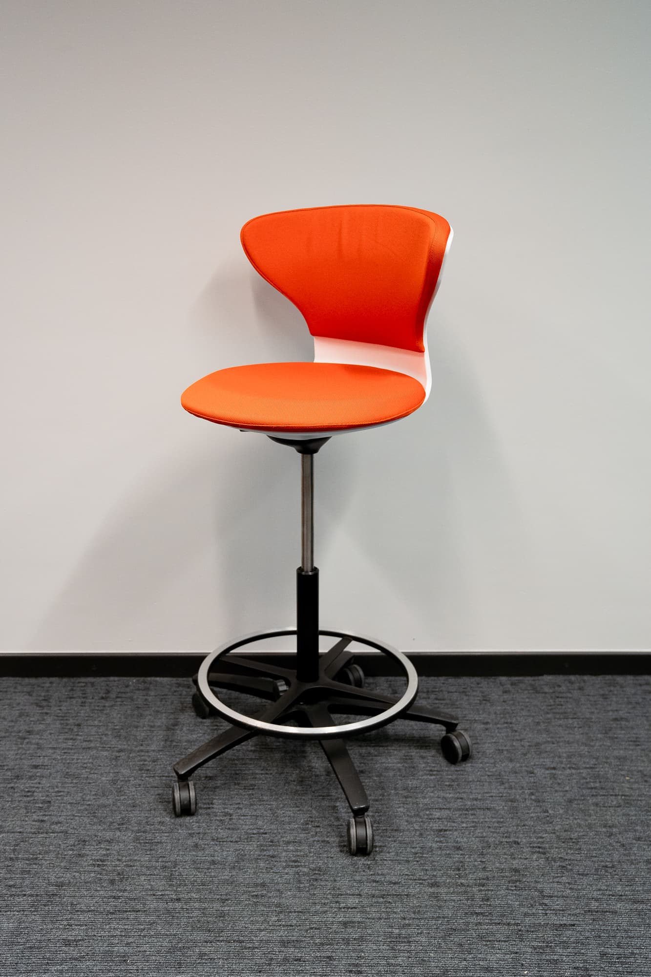 Sedus white and orange height-adjustable stool on wheels-1