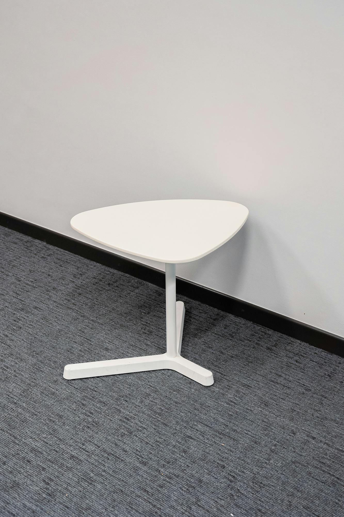 Table basse blanche - Relieve Furniture