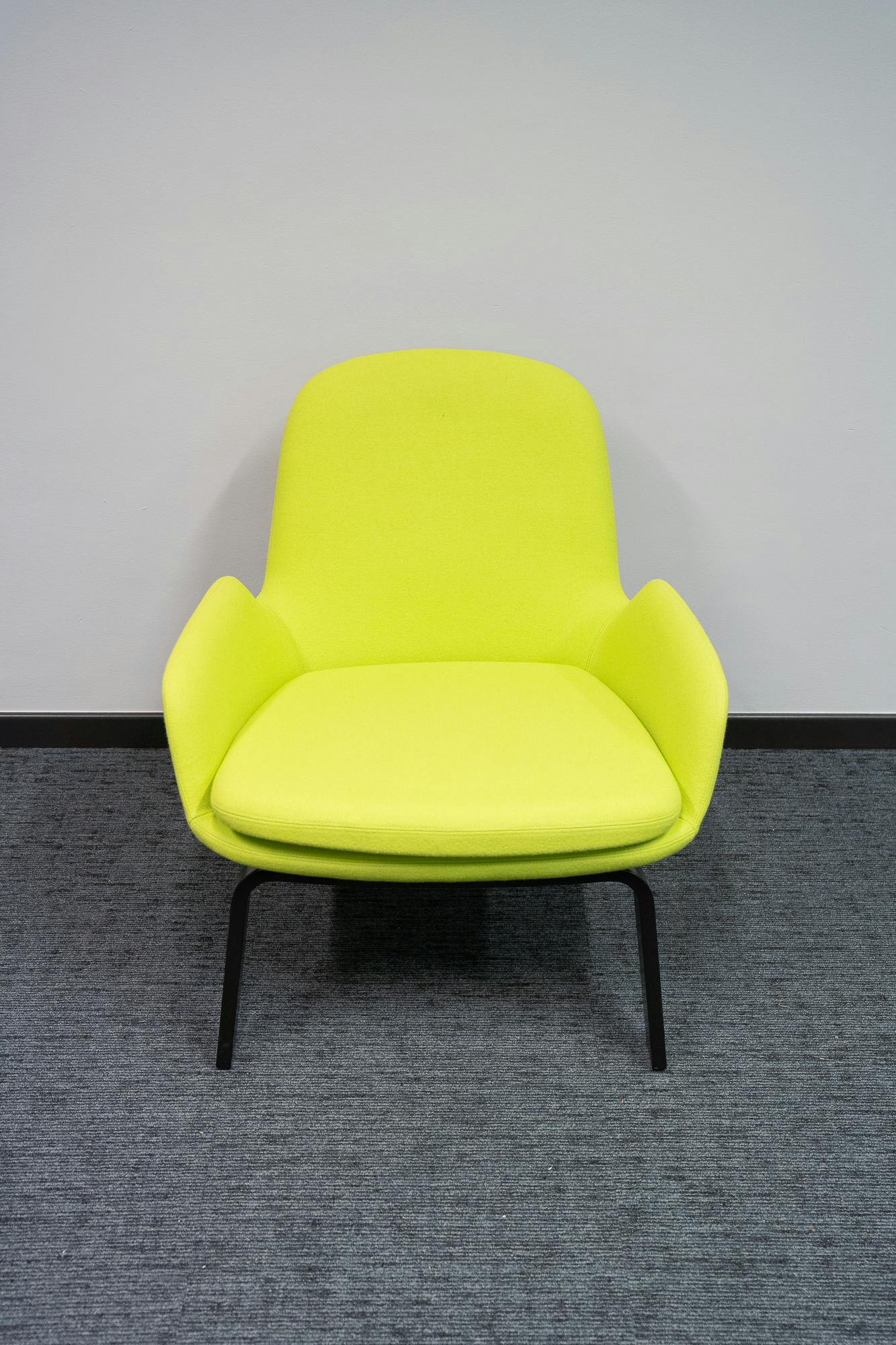 Fauteuil Vert jaune Low Oak/ Main Line NORMANN - Relieve Furniture