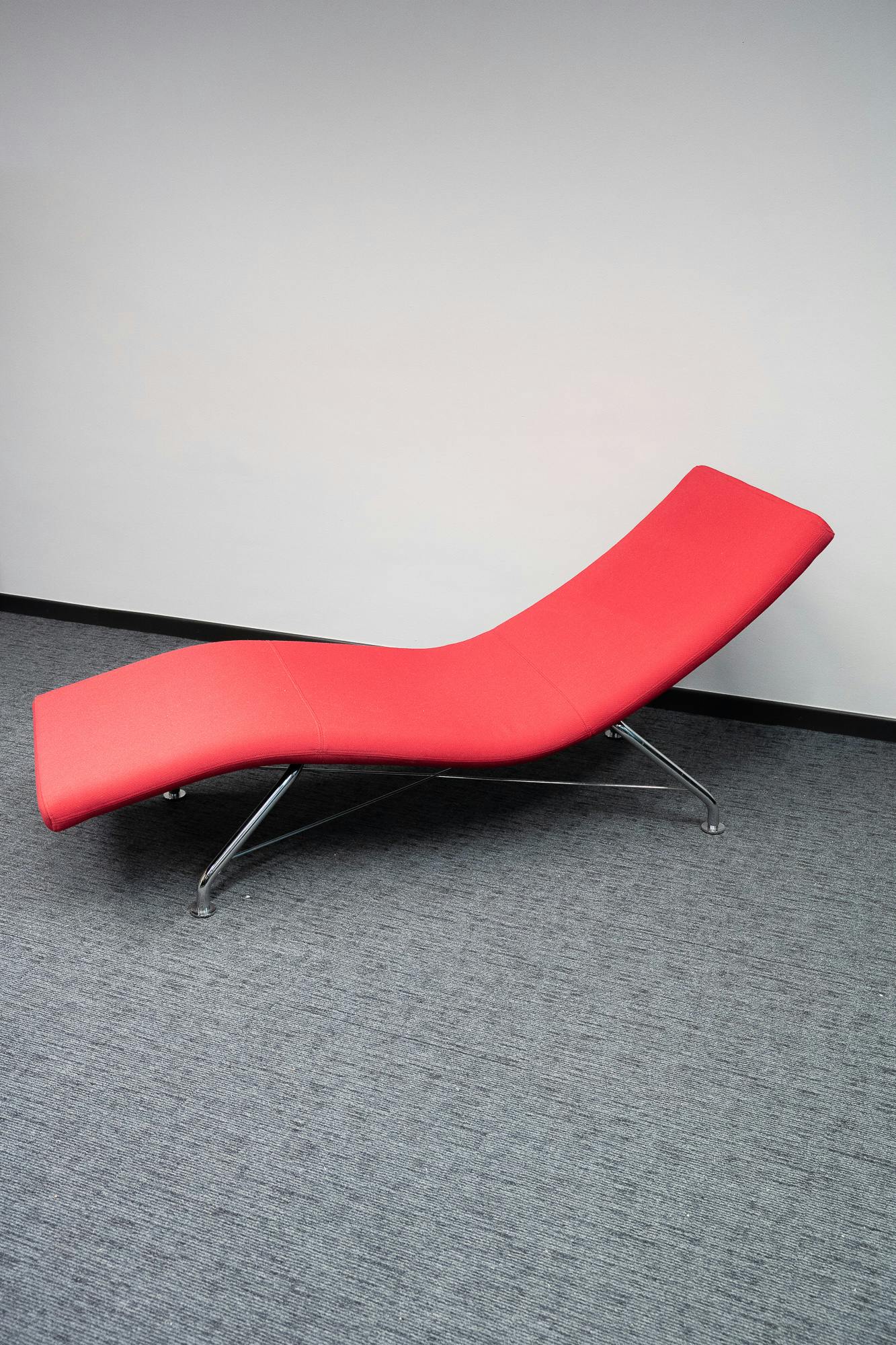 Sense rode chaise longue van Softline - Tweedehands kwaliteit "Stoelen" - Relieve Furniture - 2