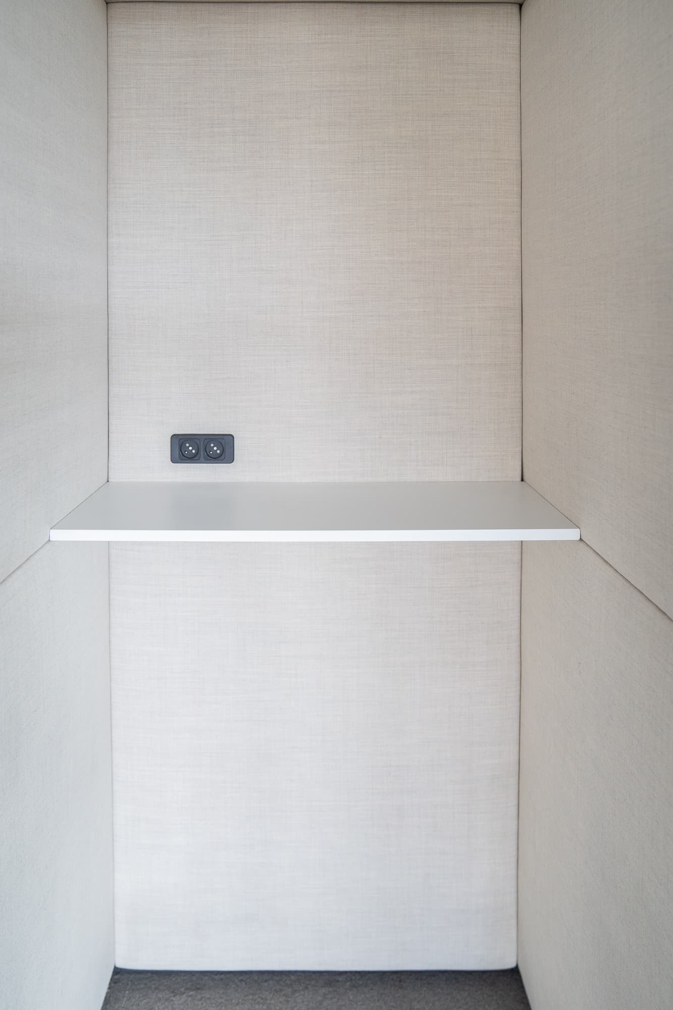 Cabine téléphonique verte Palau-2