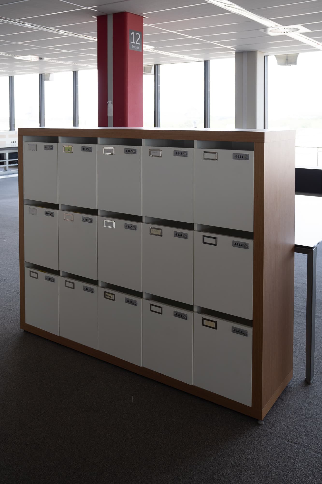 Casiers en bois - 15 casiers blancs-1